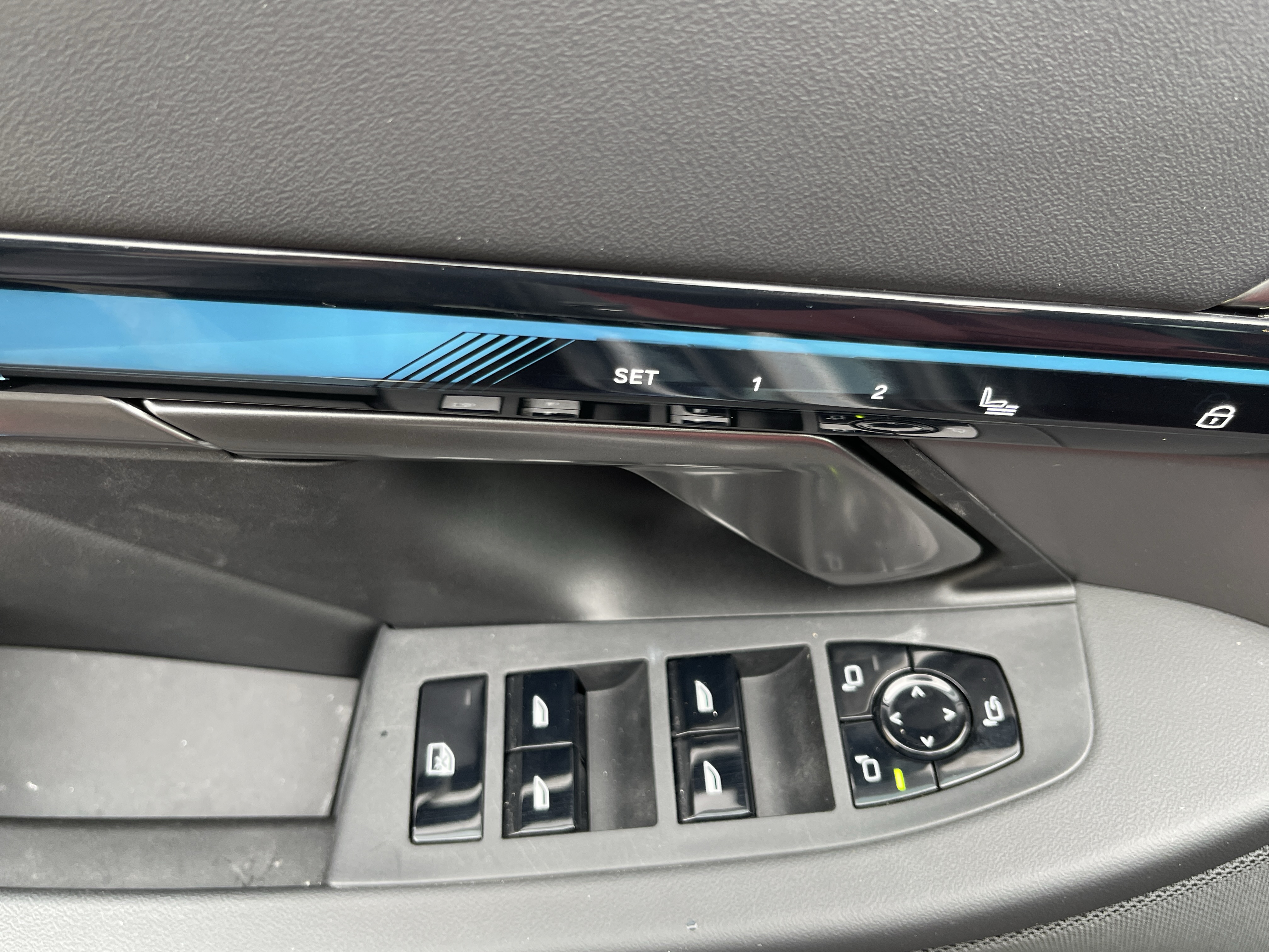 BMW 5 Series 2024 car image #11