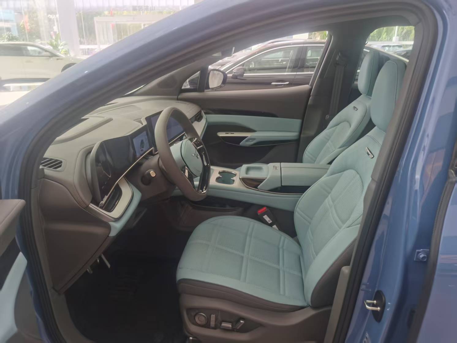 HongQi TianGong 08 2025 car image #11