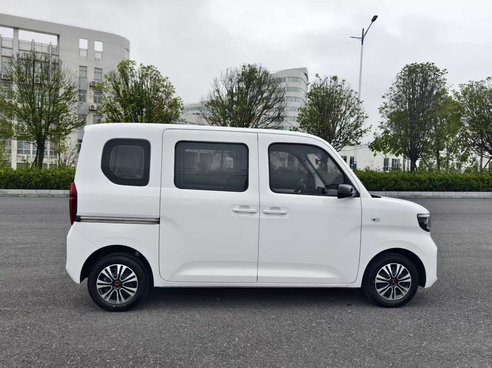 五菱汽车 五菱之光新能源 2025 汽车图片 #11