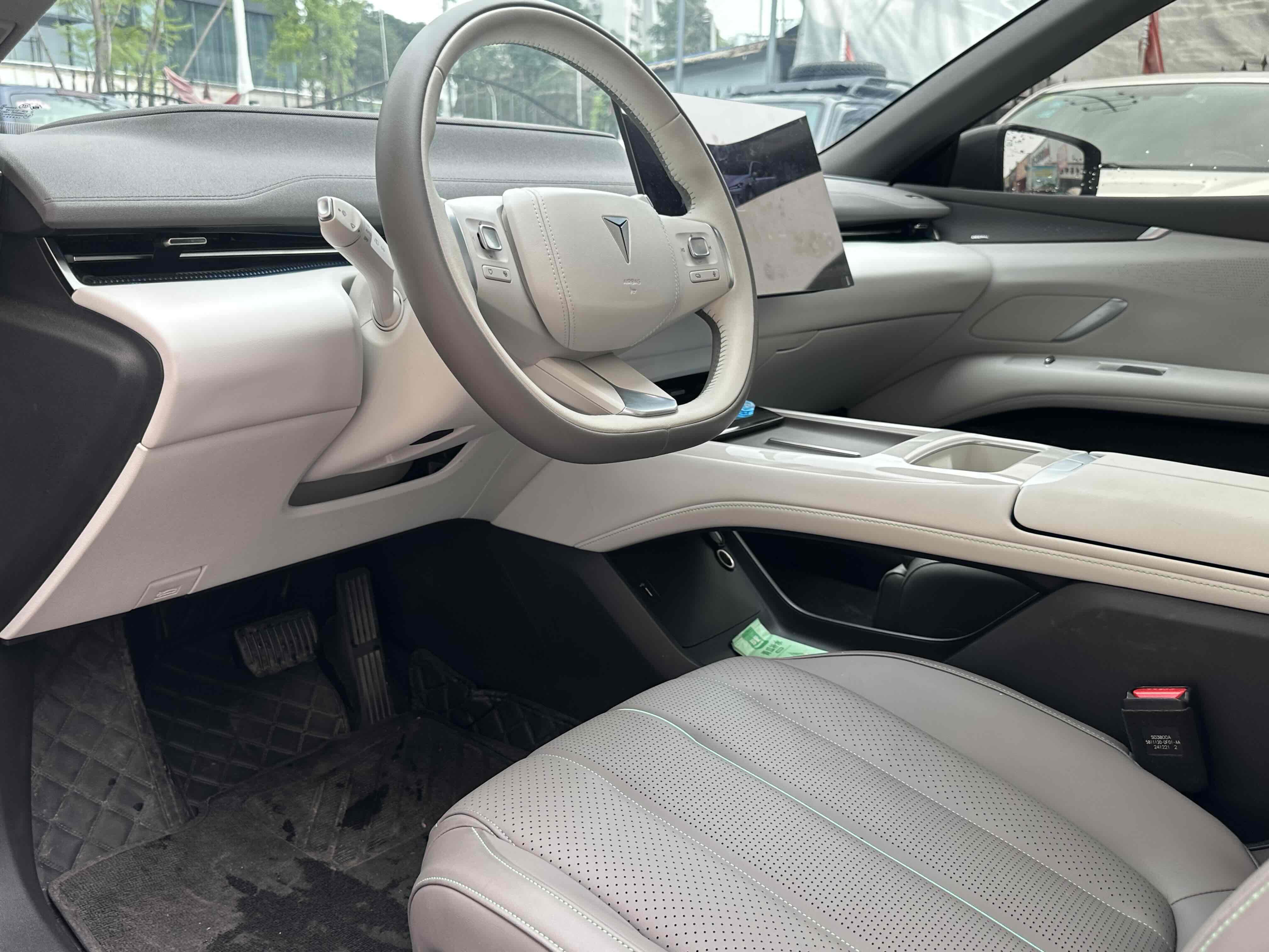 Deepal L07 2025 car image #11