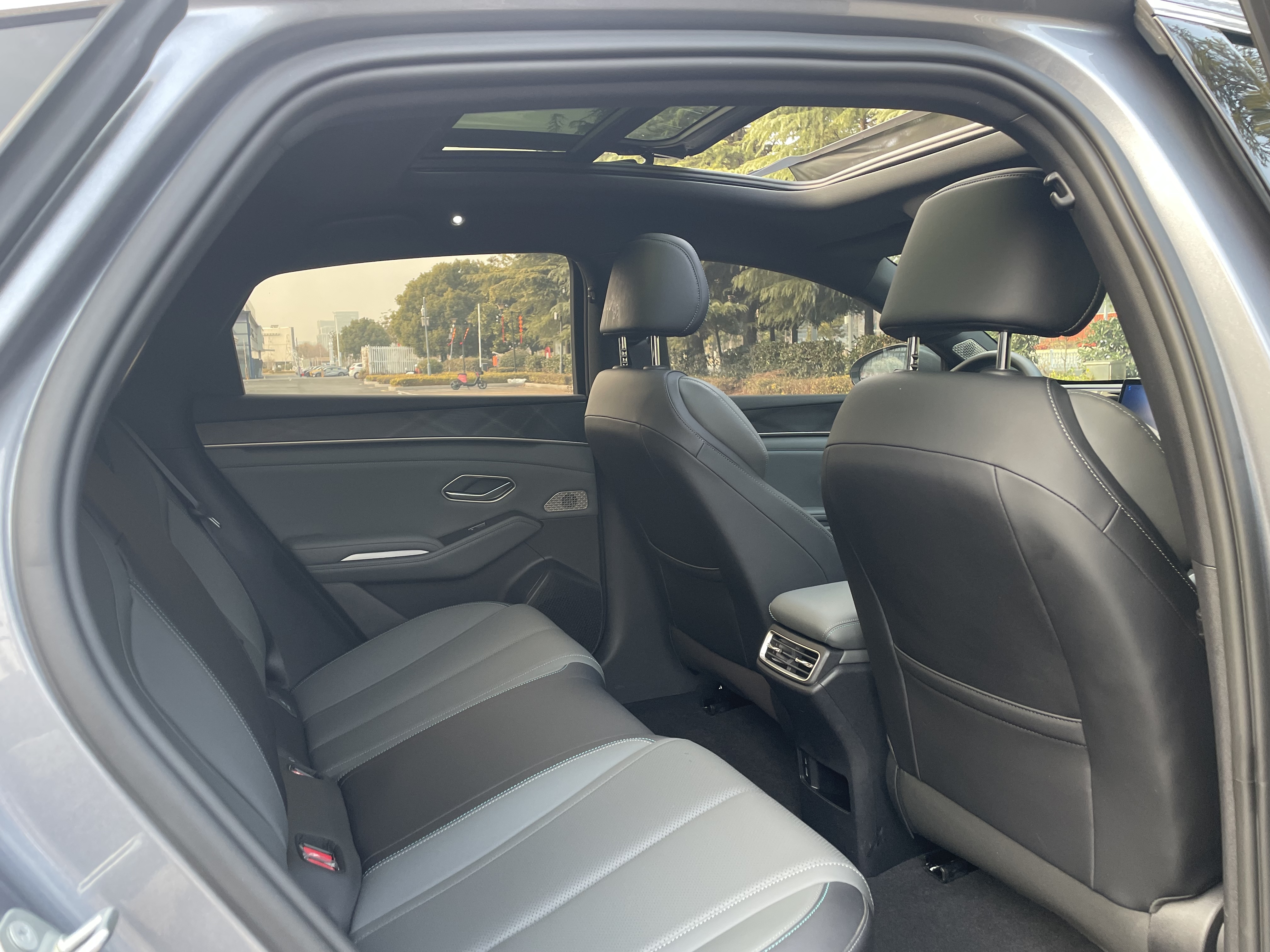 BYD Qin L 2025 car image #11