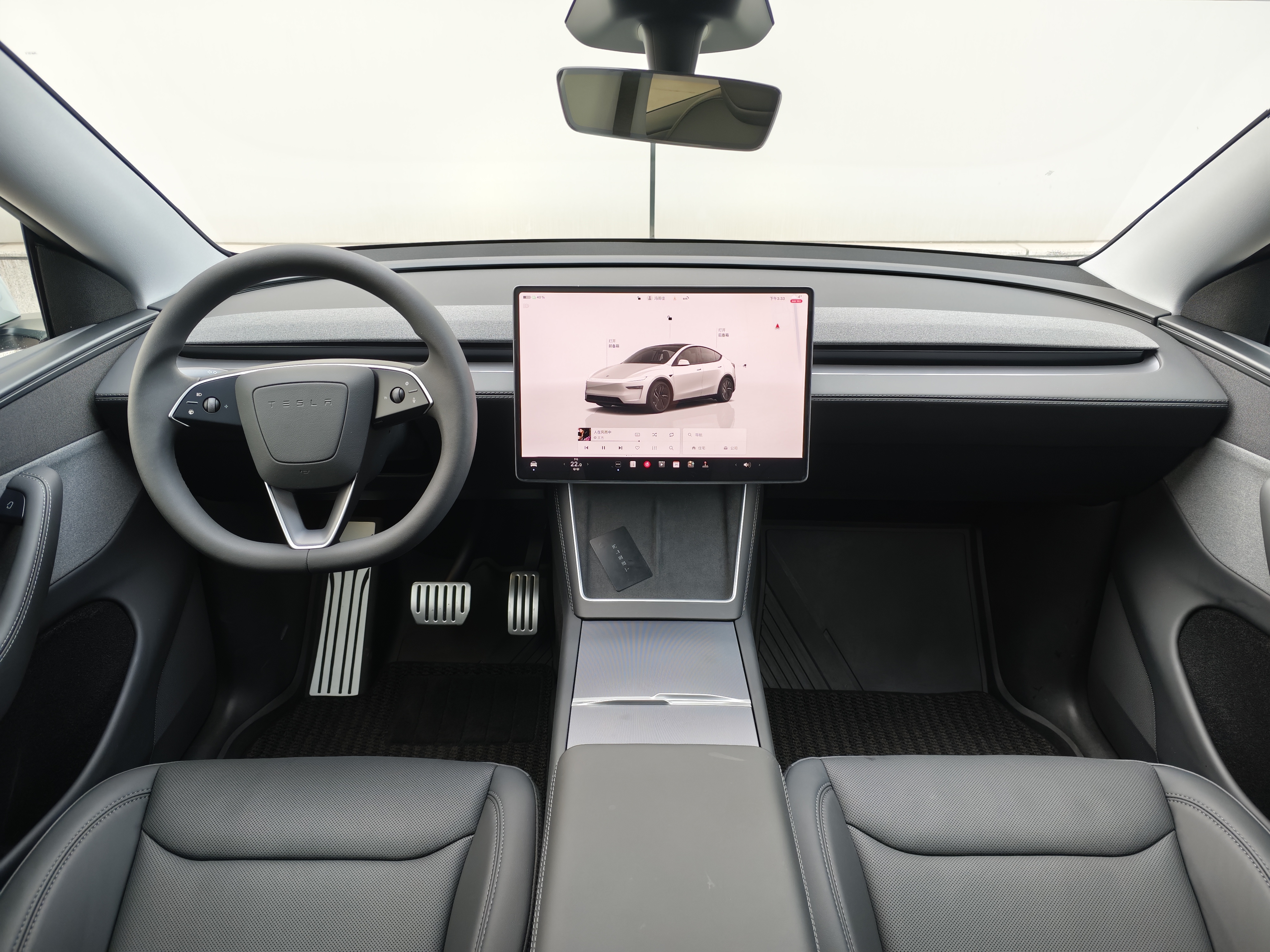 Tesla Model Y 2025 #11 Tesla Model Y 2025 car image #11
