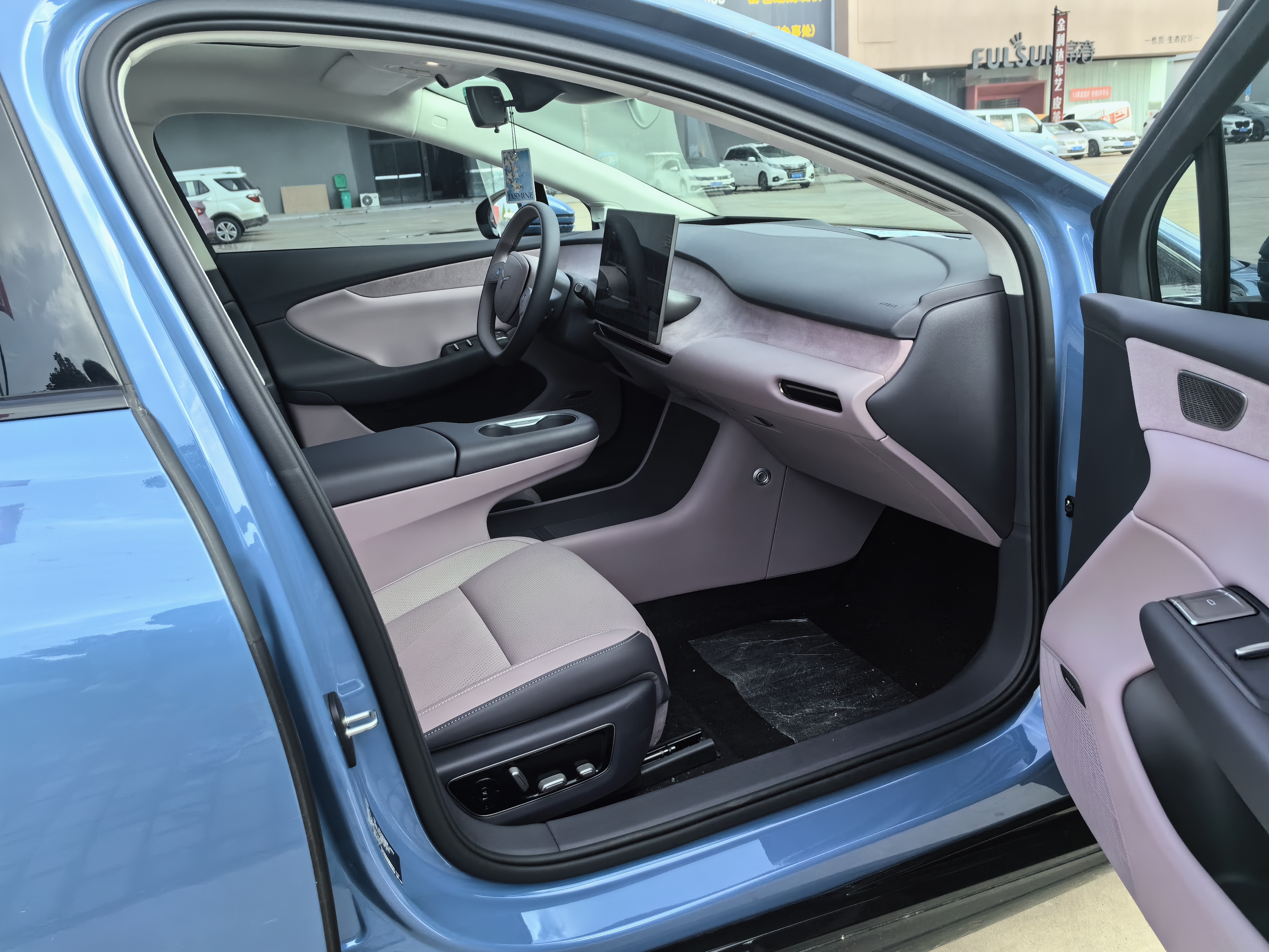 HongQi TianGong 05 2025 car image #11