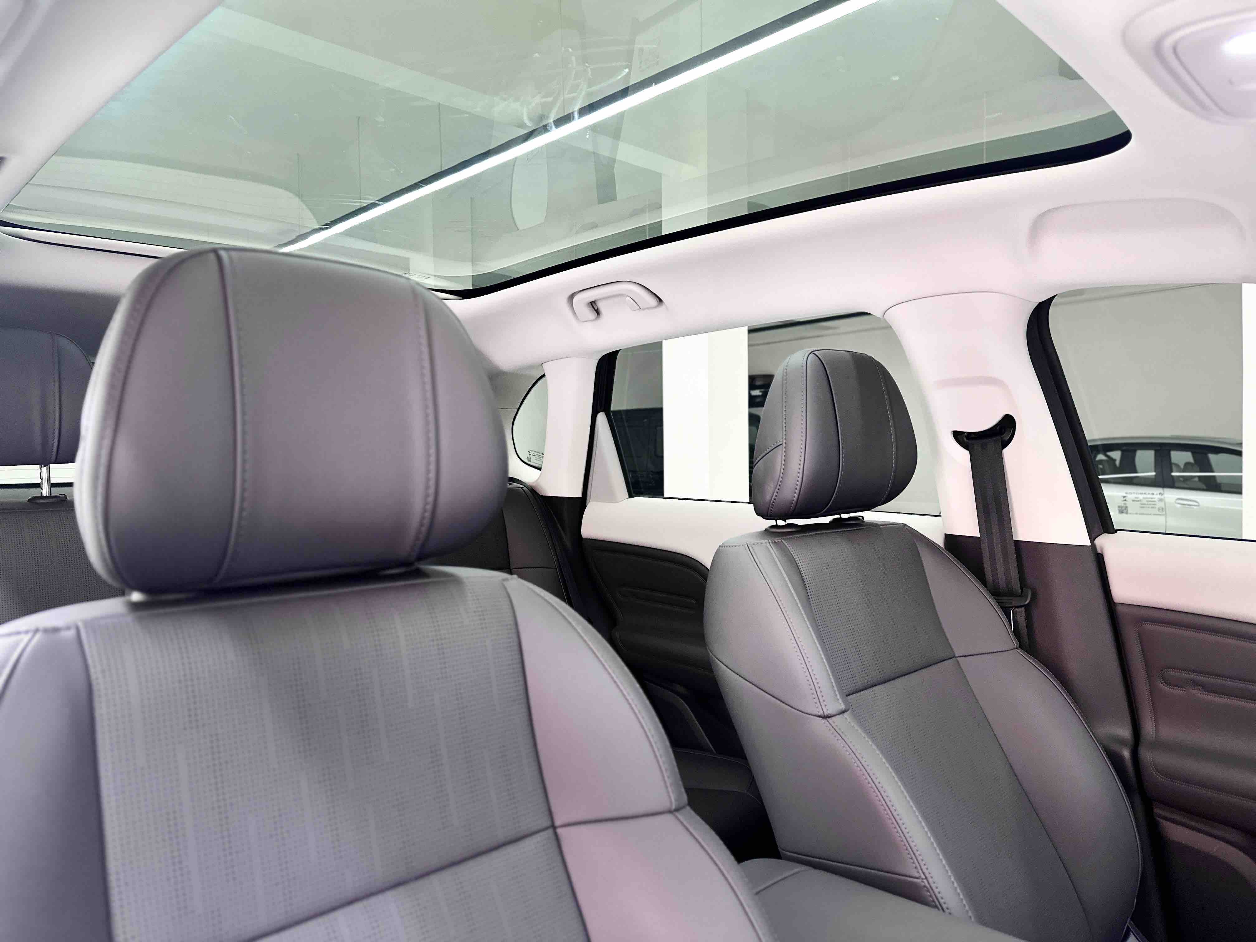 零跑汽车 零跑B10 2025 汽车图片 #11