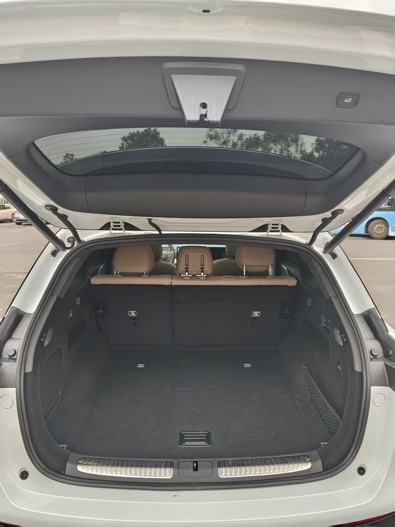 Xpeng G9 2025 immagine di auto #11