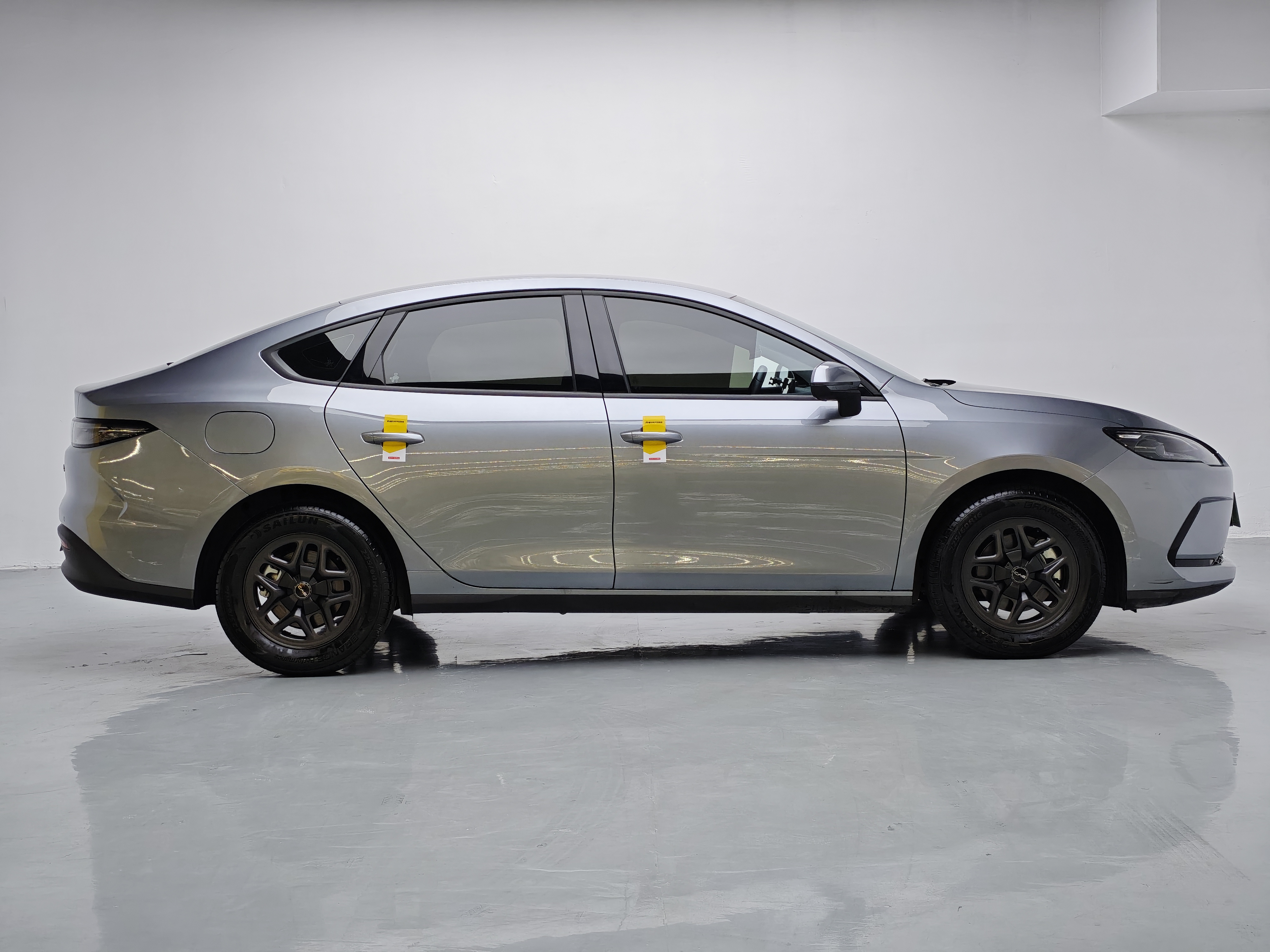 BYD Seal 05 DM-i 2025 car image #11