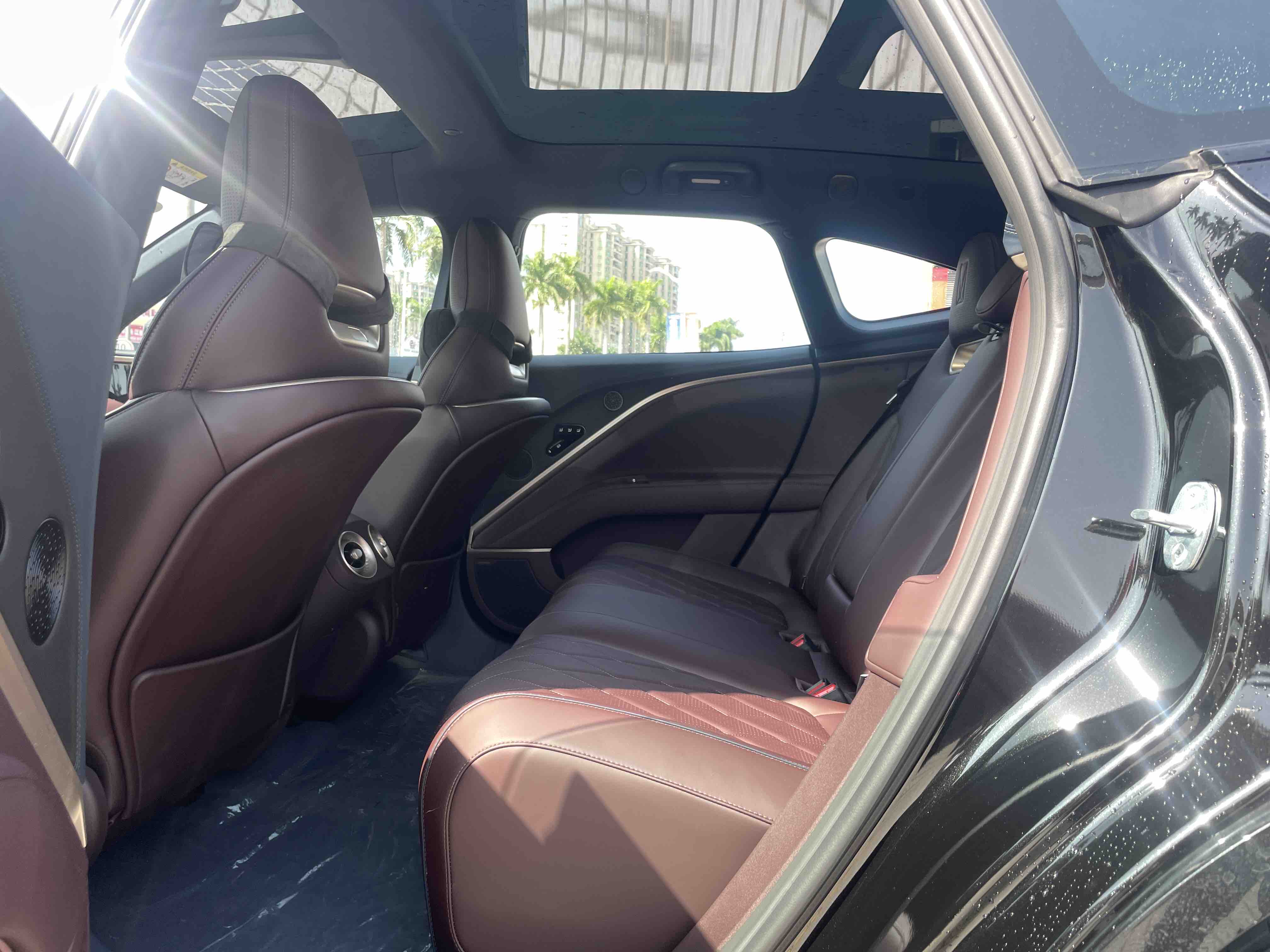 Avatr 11 2025 imagem de carro #11