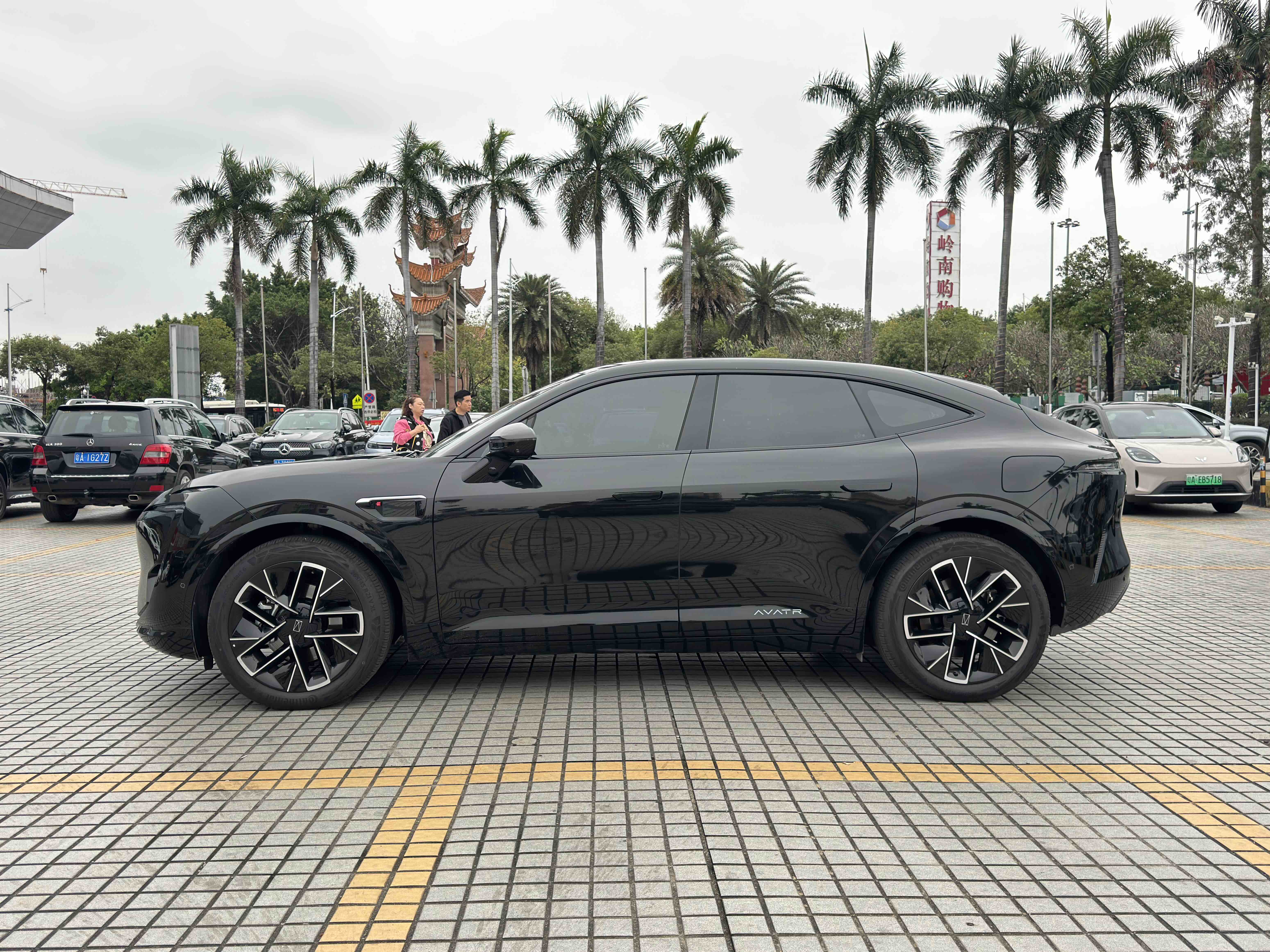 Avatr 11 2025 imagem de carro #11