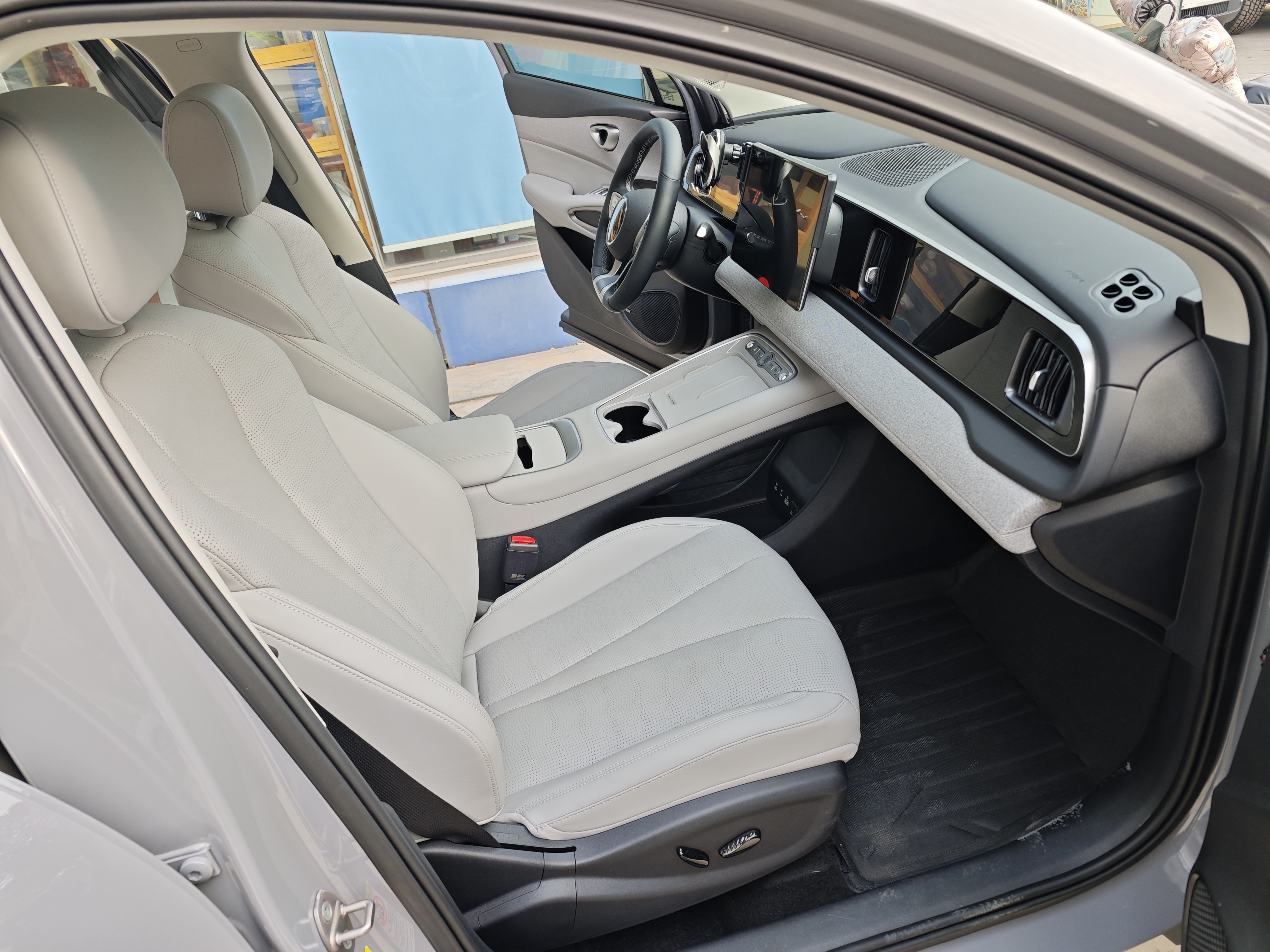 BYD Sea Lion 05 EV 2025 #11 BYD Sea Lion 05 EV 2025 car image #11