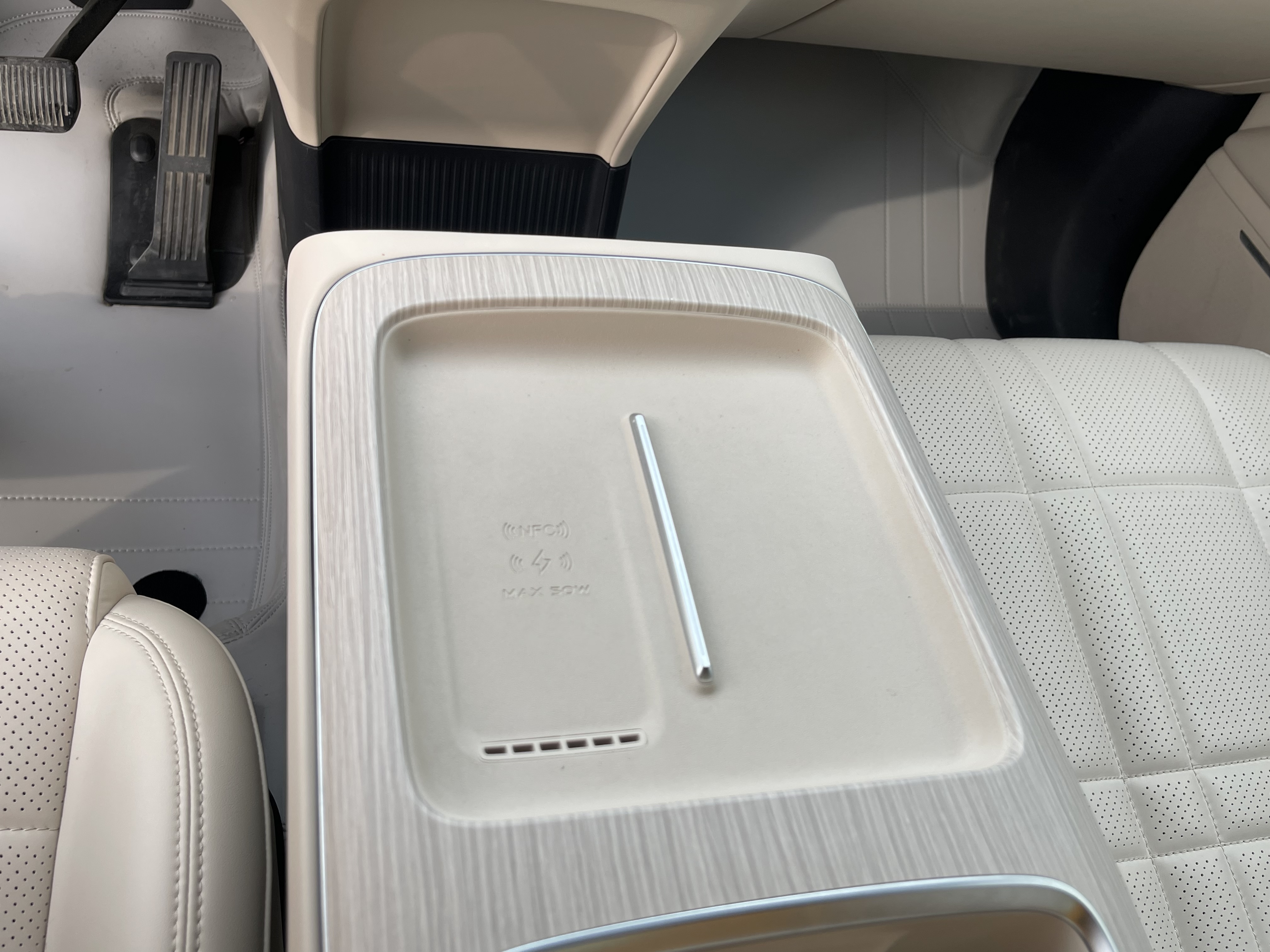 Deepal S09 2025 car image #11