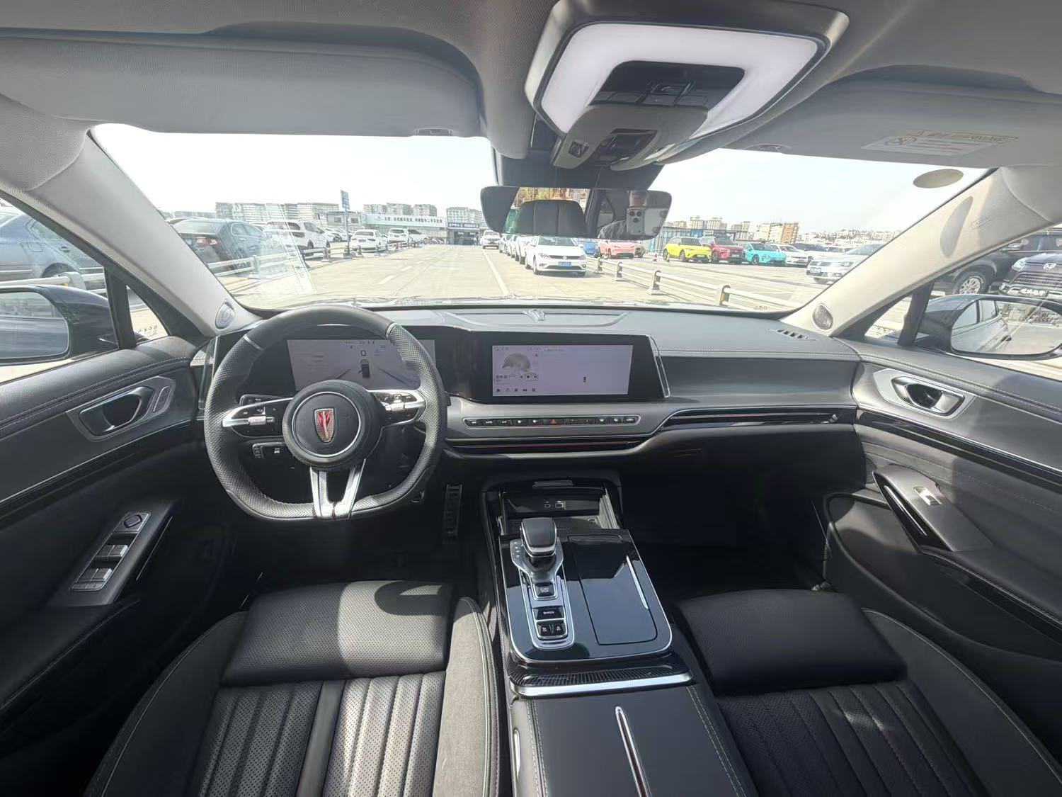 HongQi H9 2026 car image #11