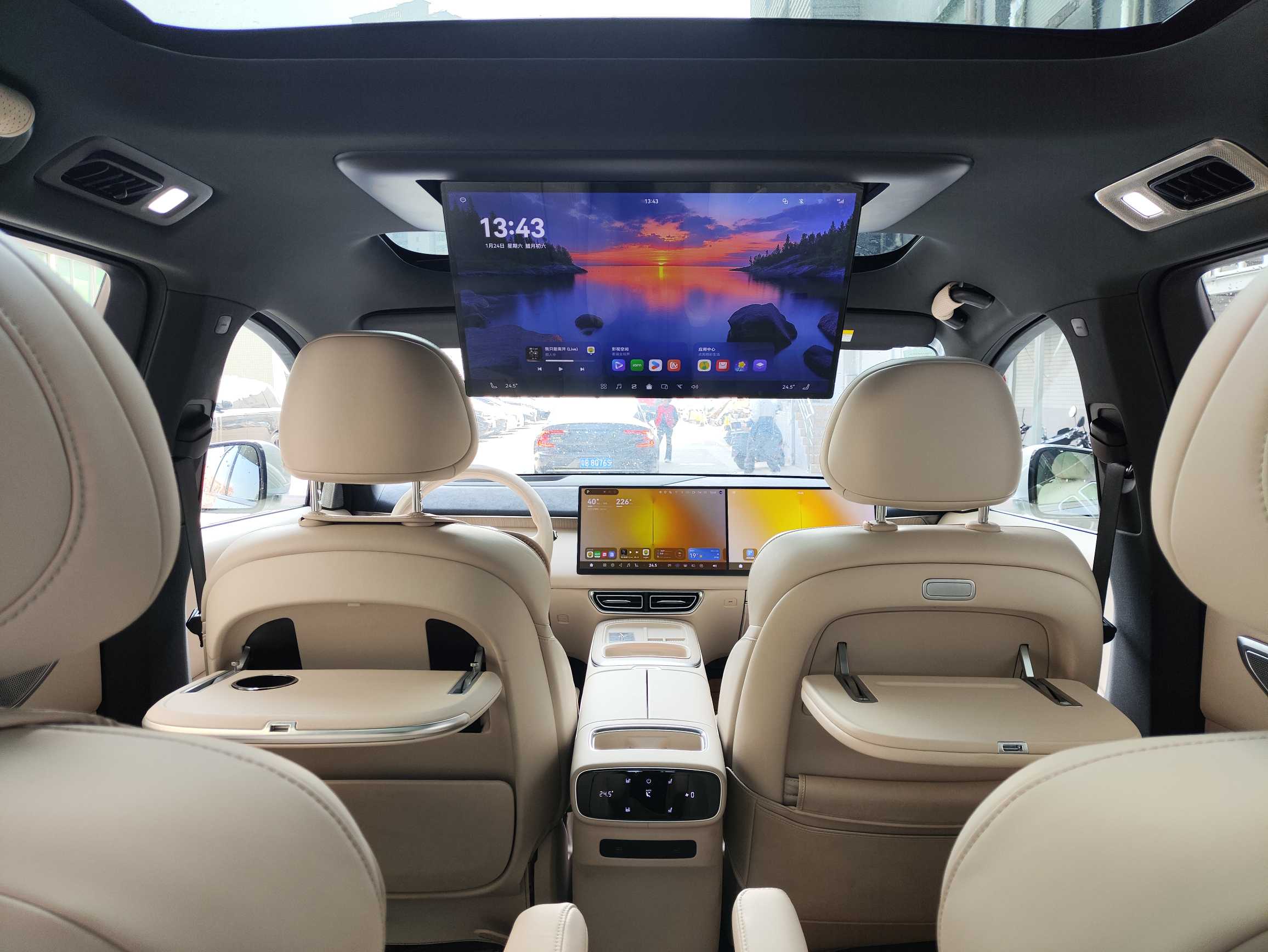 Deepal S09 2025 car image #11