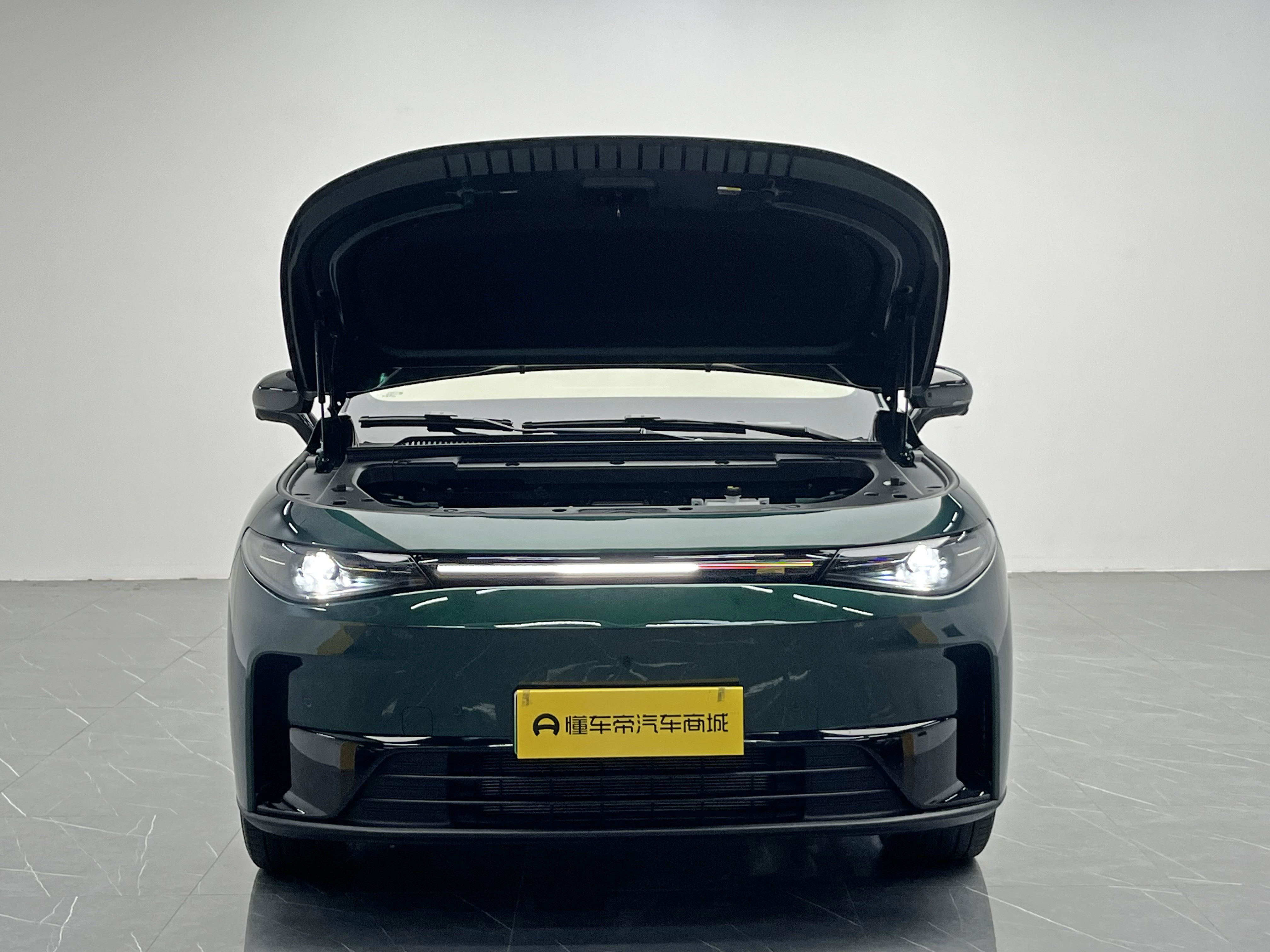 零跑汽车 零跑C10 2025 汽车图片 #11