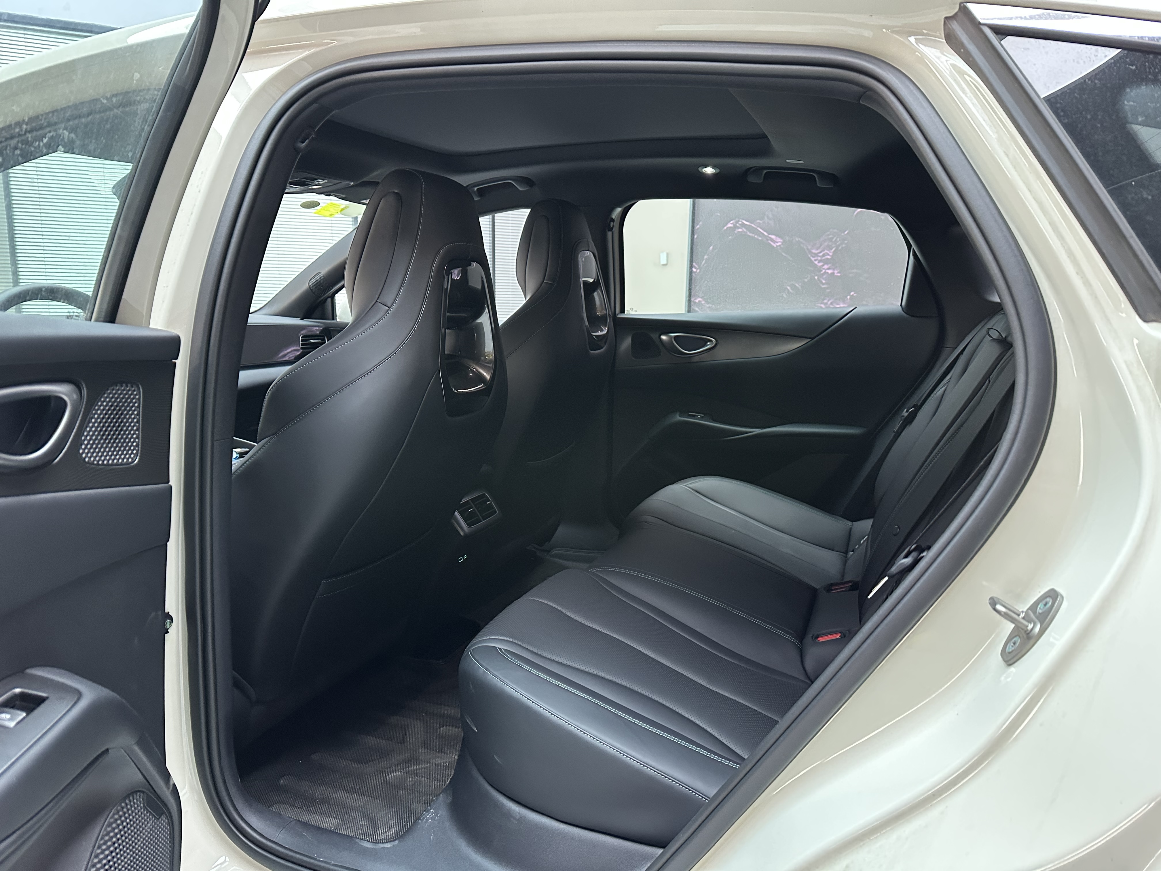 BYD Seal 06 New Energy 2025 car image #11