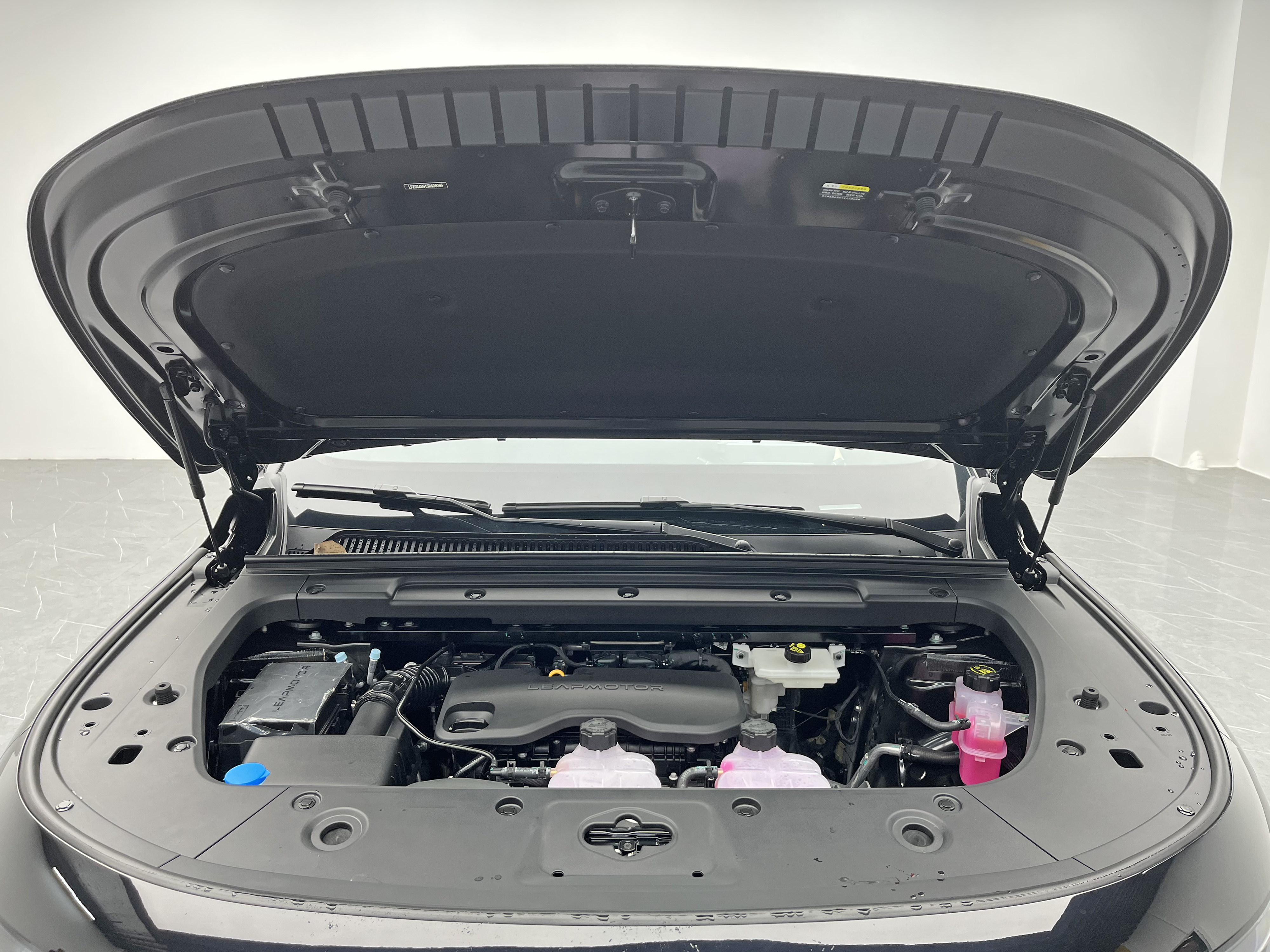 零跑汽车 零跑C16 2025 汽车图片 #11