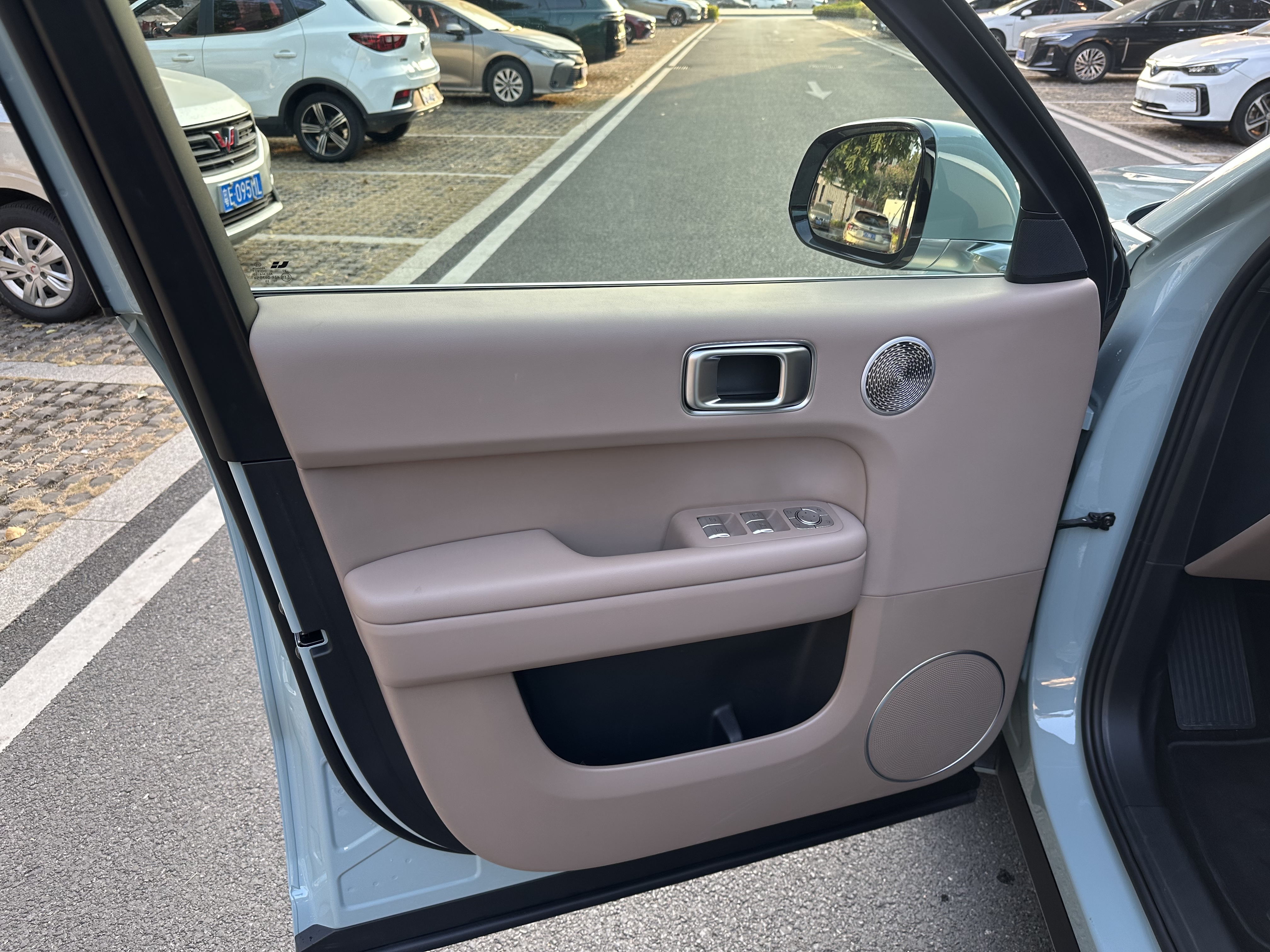 Li L6 2025 imagen de coche #11