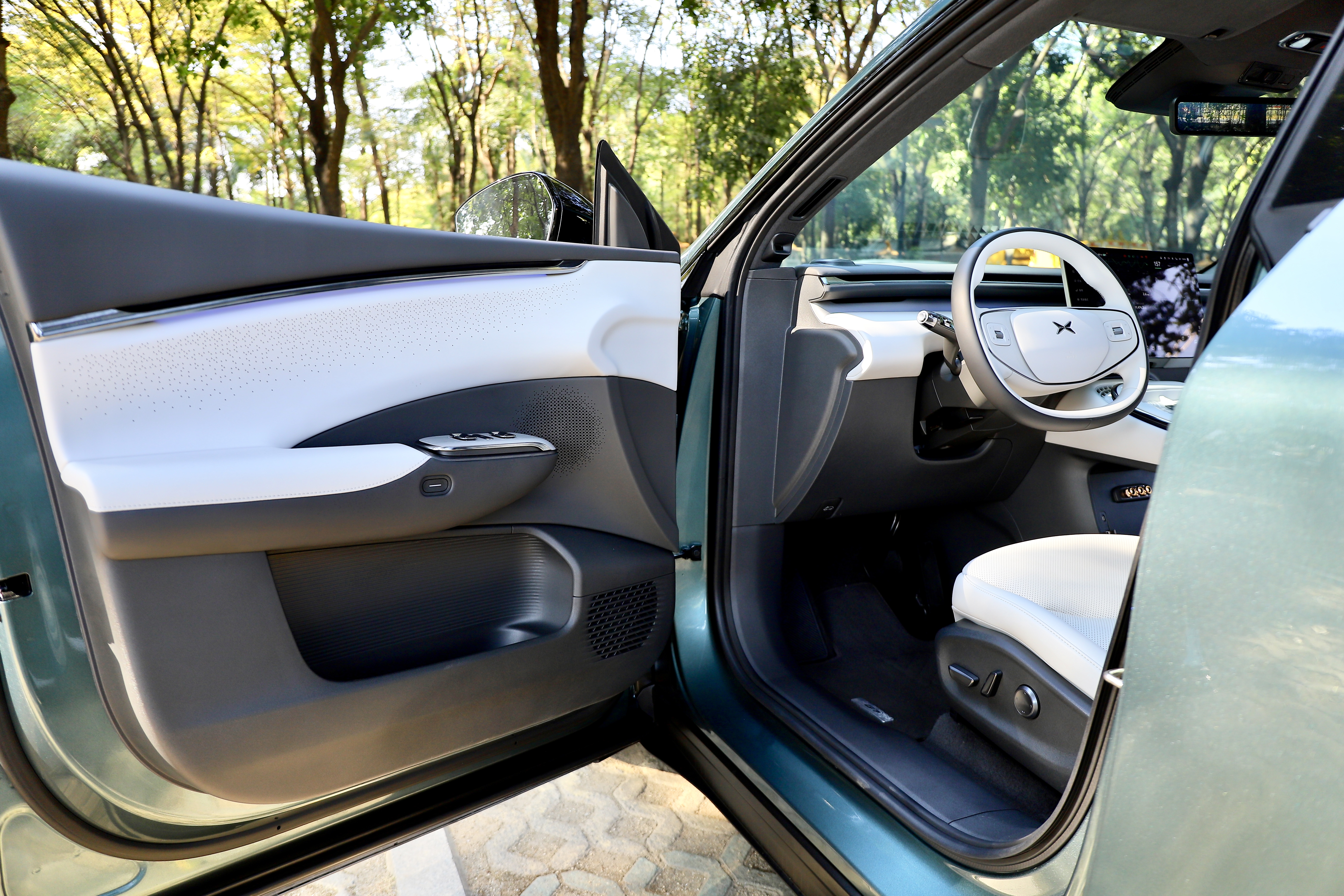 Xpeng G7 2025 #11 Xpeng G7 2025 car image #11