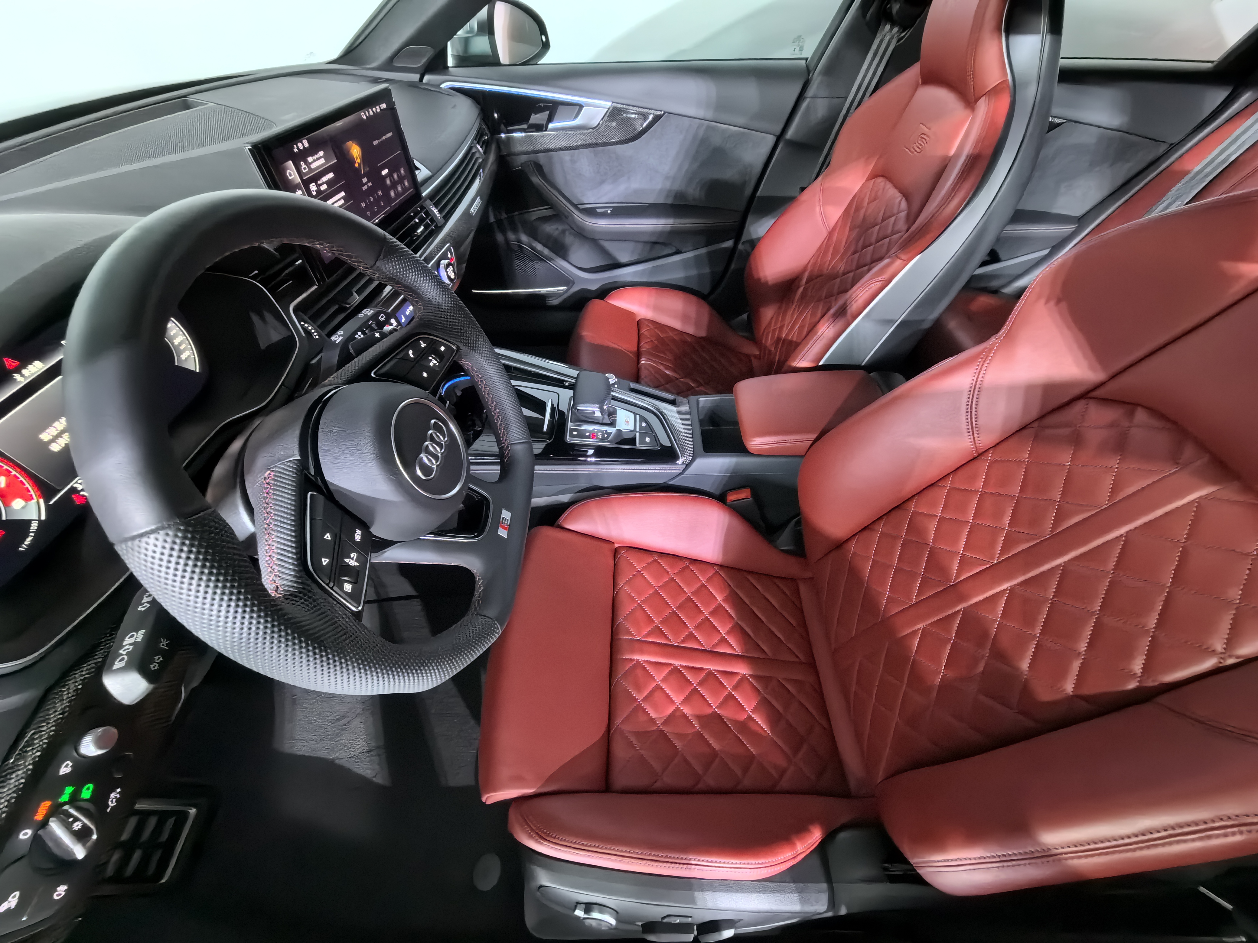 Audi S4 2025 imagem de carro #11