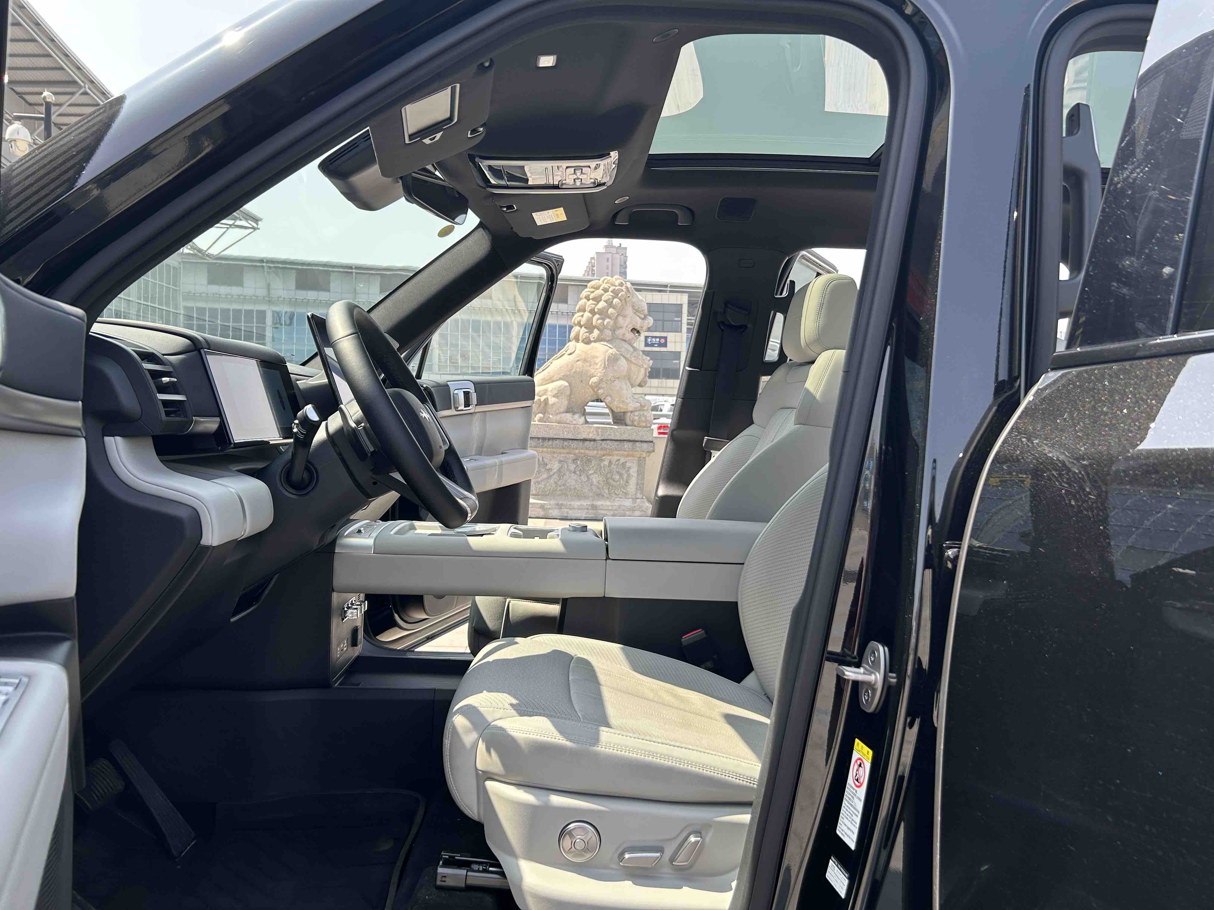 FangChengBao Tiger 7 2025 car image #11