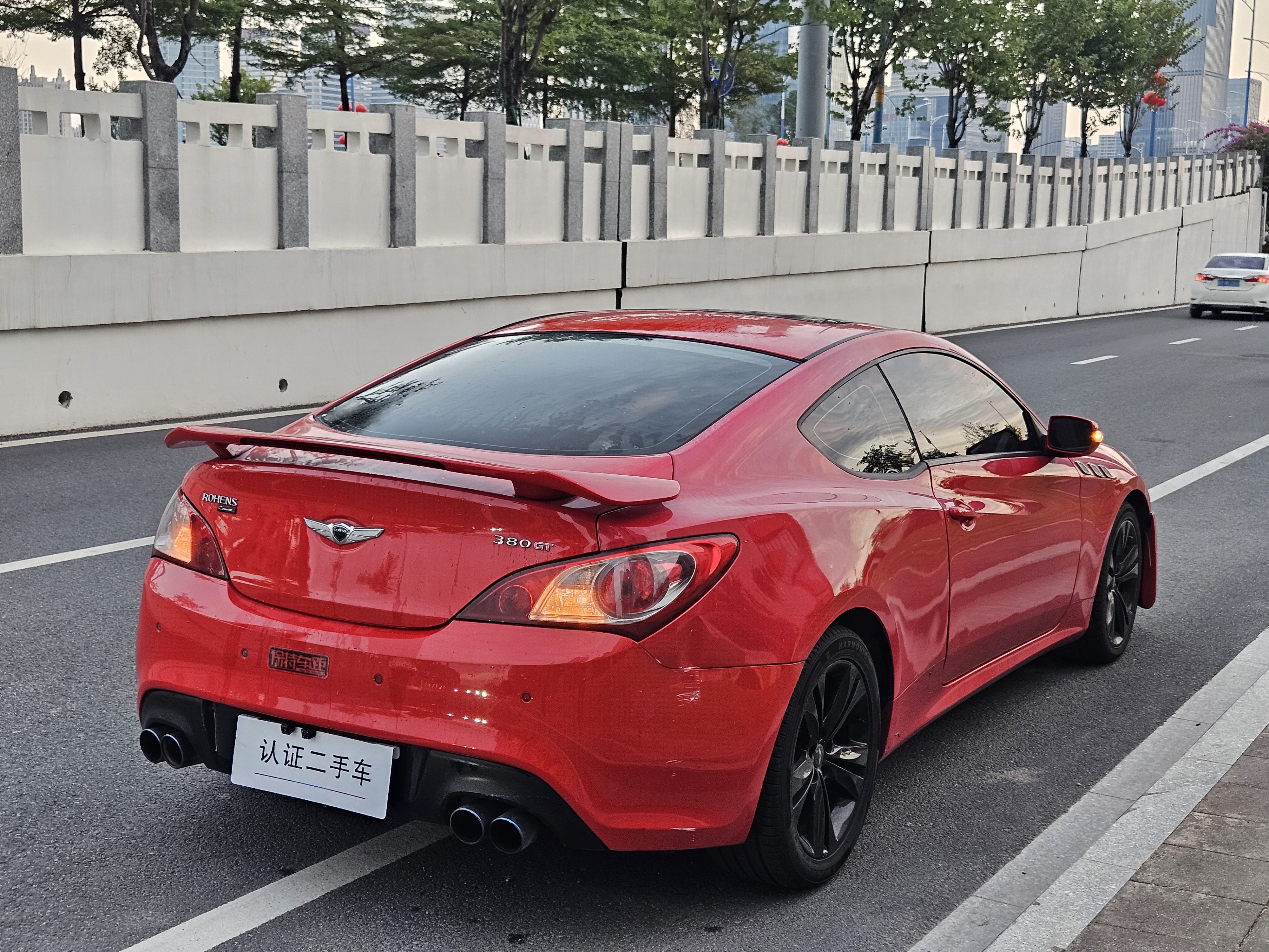 Hyundai Rohens-Coupe 2011 #11 Hyundai Rohens-Coupe 2011 car image #11