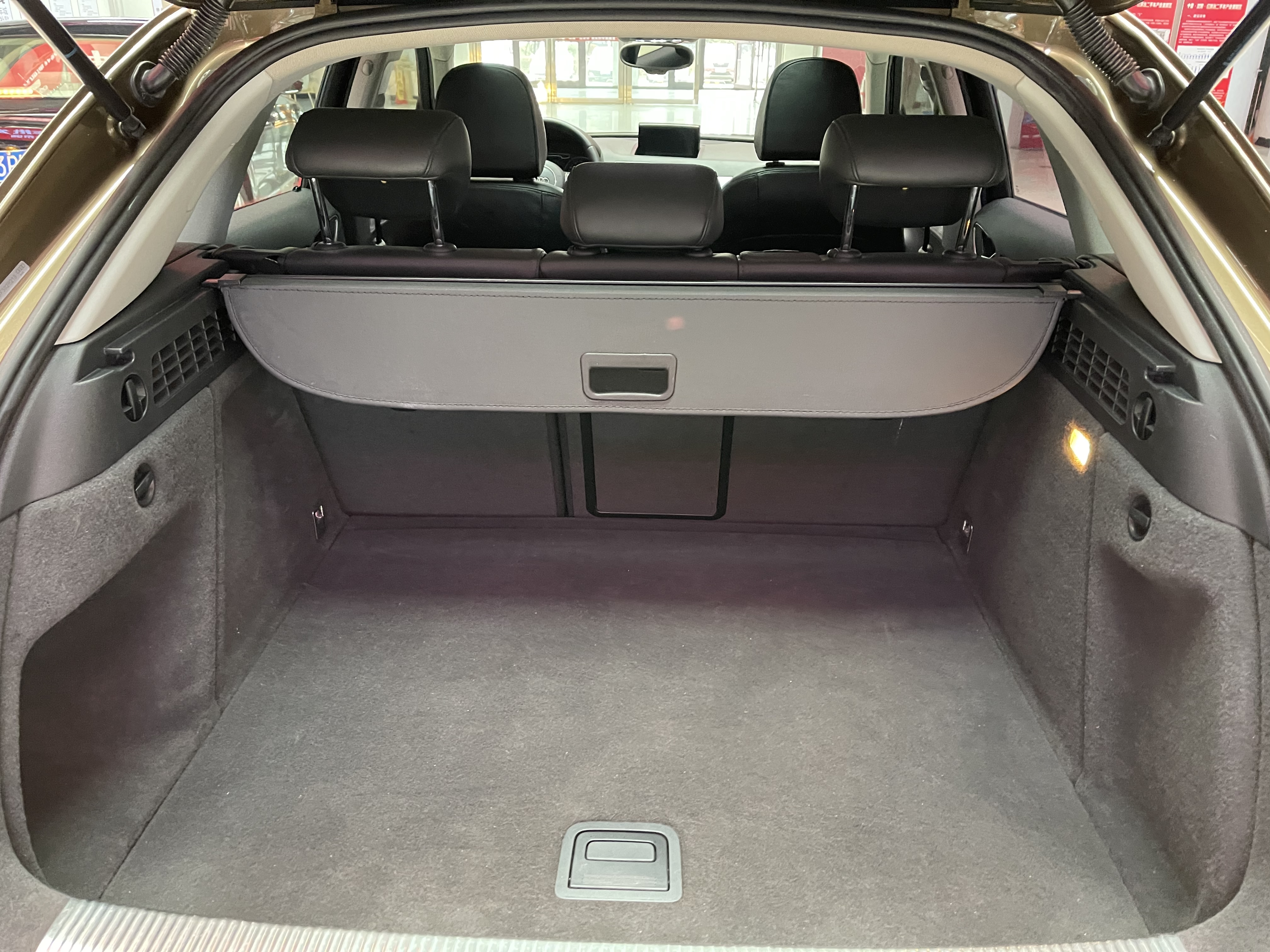 Audi Q3 2015 immagine di auto #11