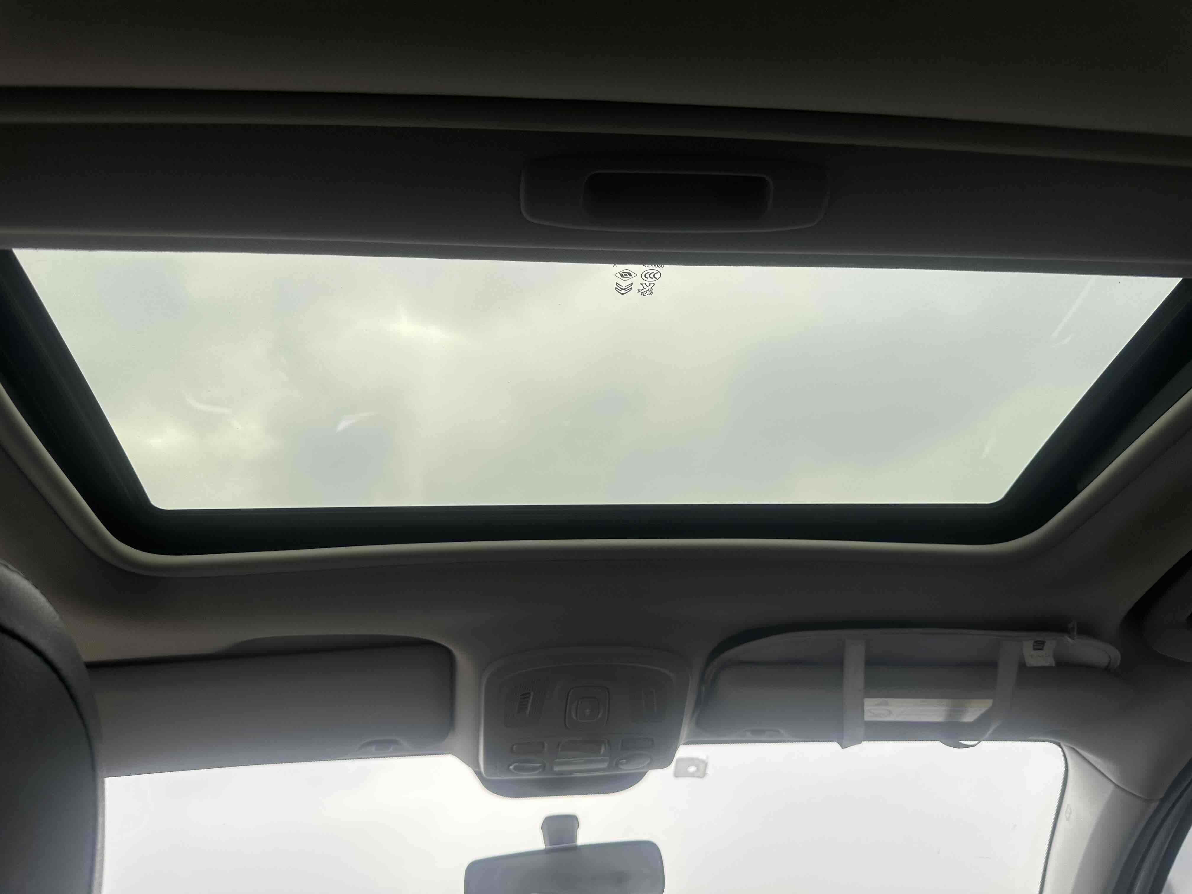 Citroen C4L 2015 car image #11