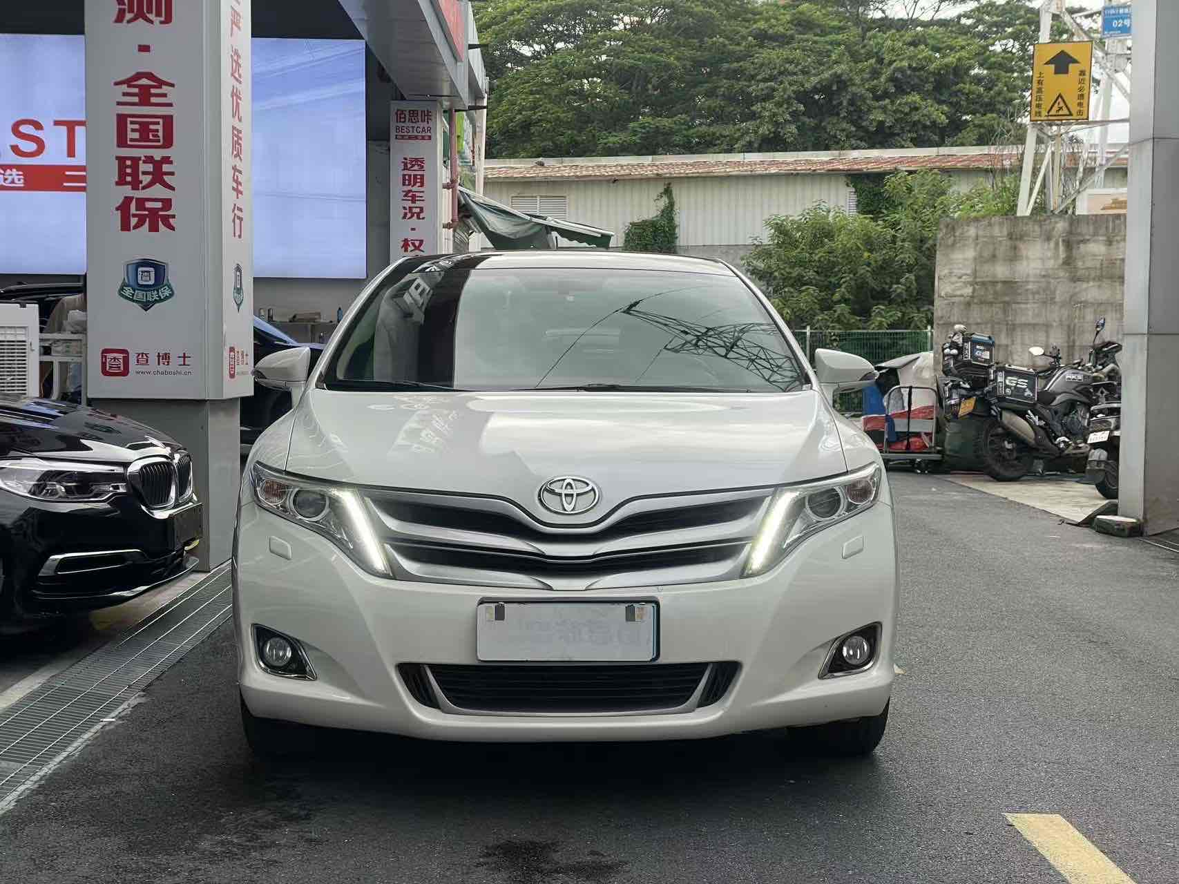Toyota 2014 car image #11