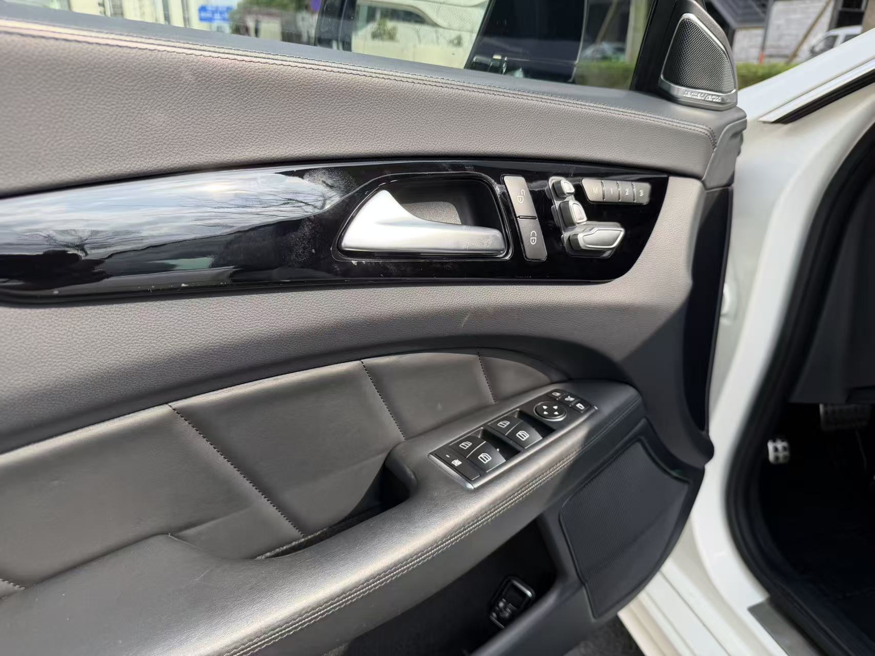 Mercedes-Benz CLS AMG 2016 car image #11