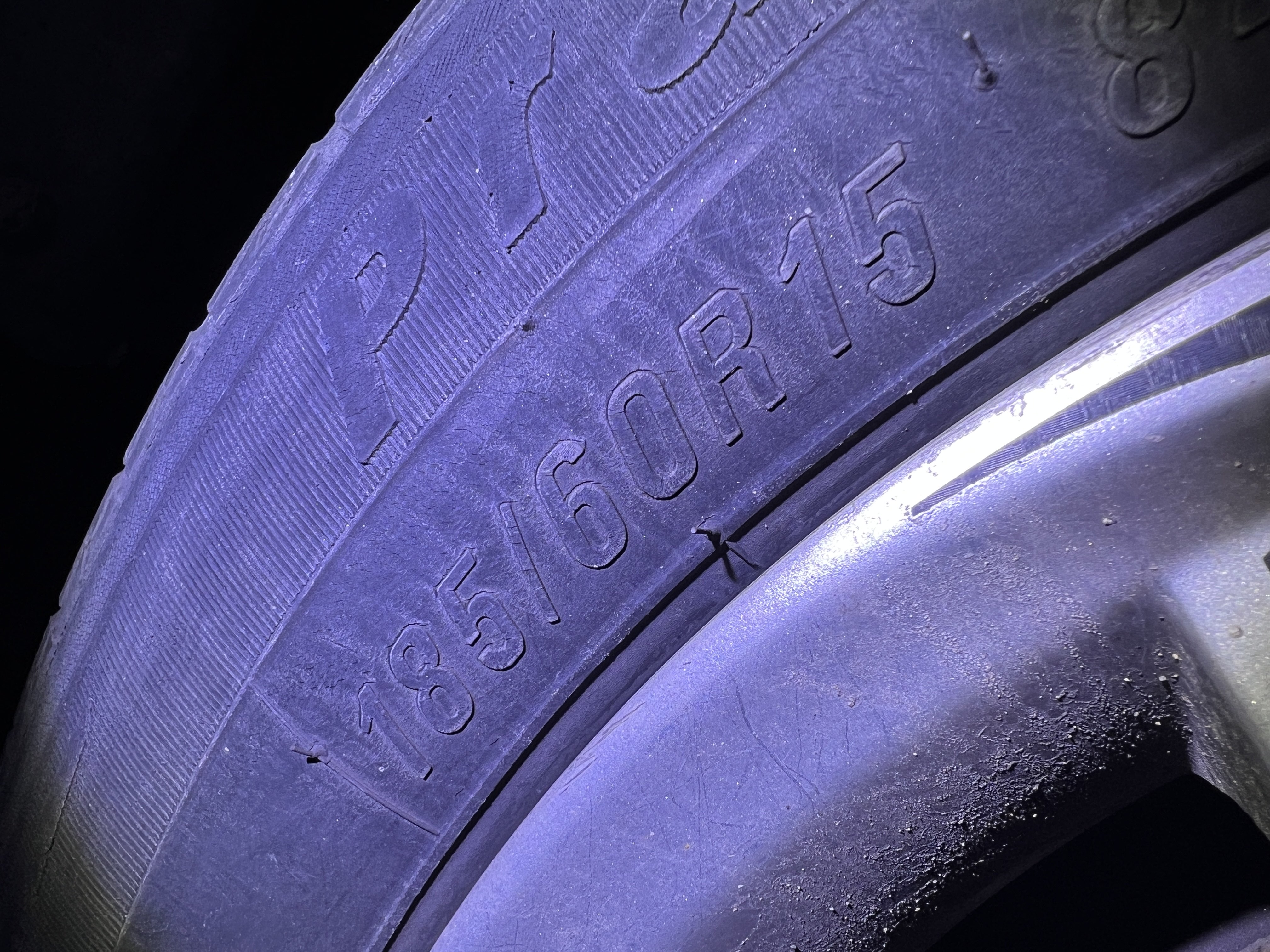 Skoda Rapid Spaceback 2015 car image #11