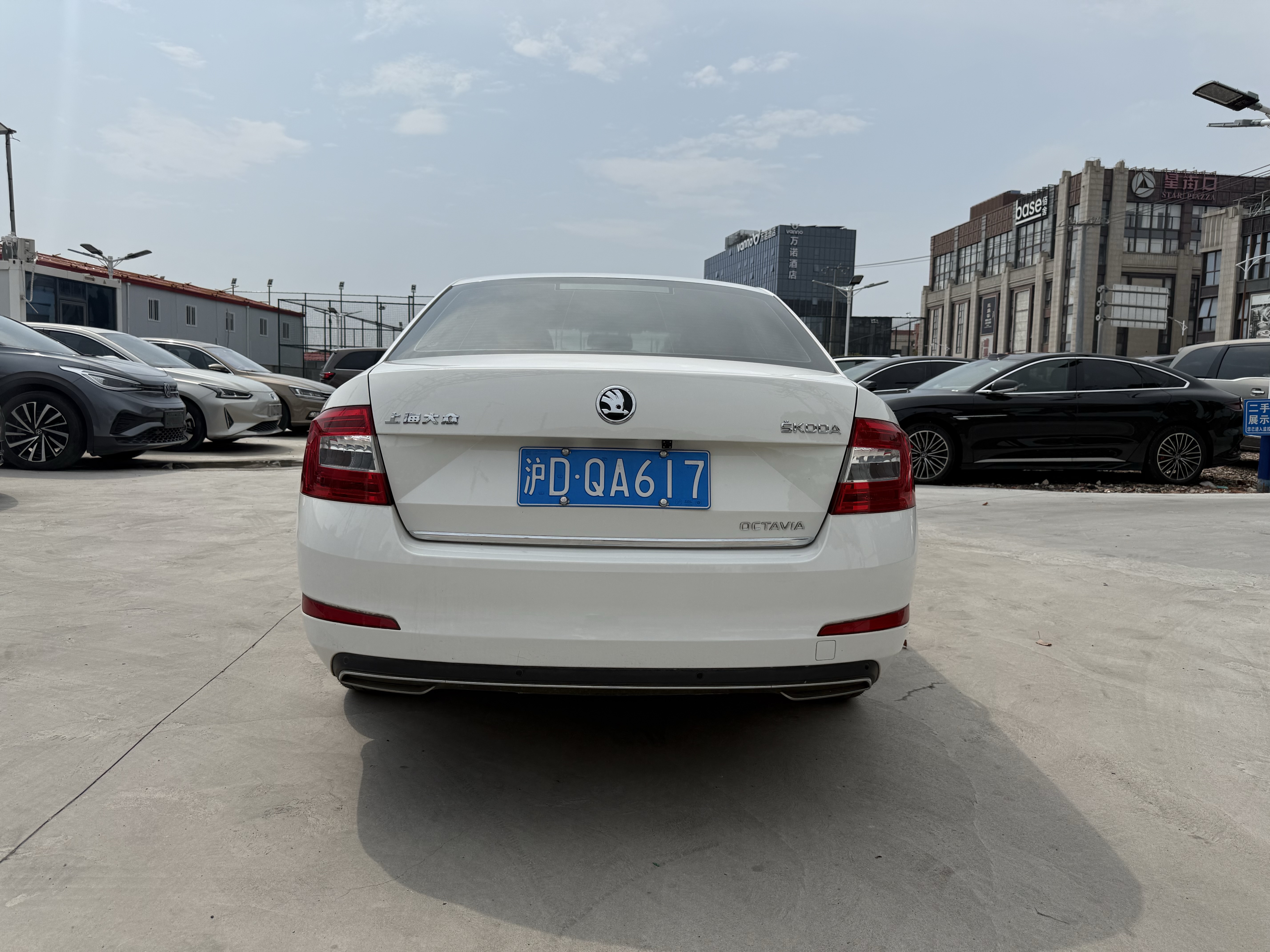 Skoda Octavia 2016 #11 Skoda Octavia 2016 car image #11