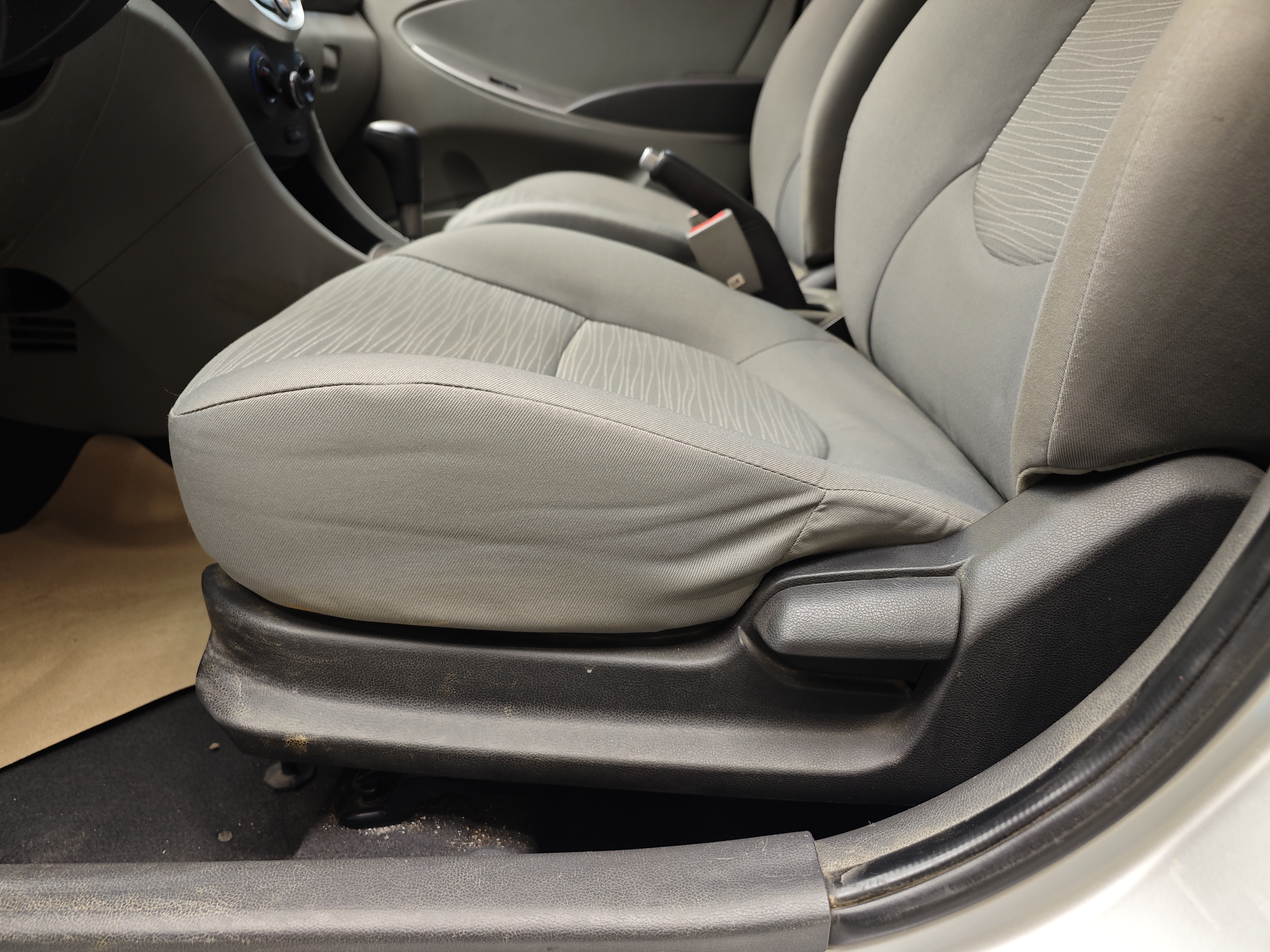 Hyundai Reina 2015 imagem de carro #11