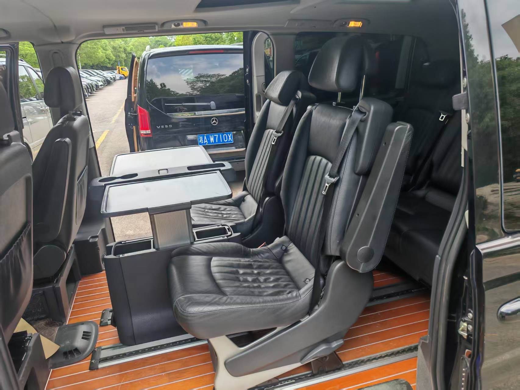 Mercedes-Benz Viano (Imported) 2012 car image #11