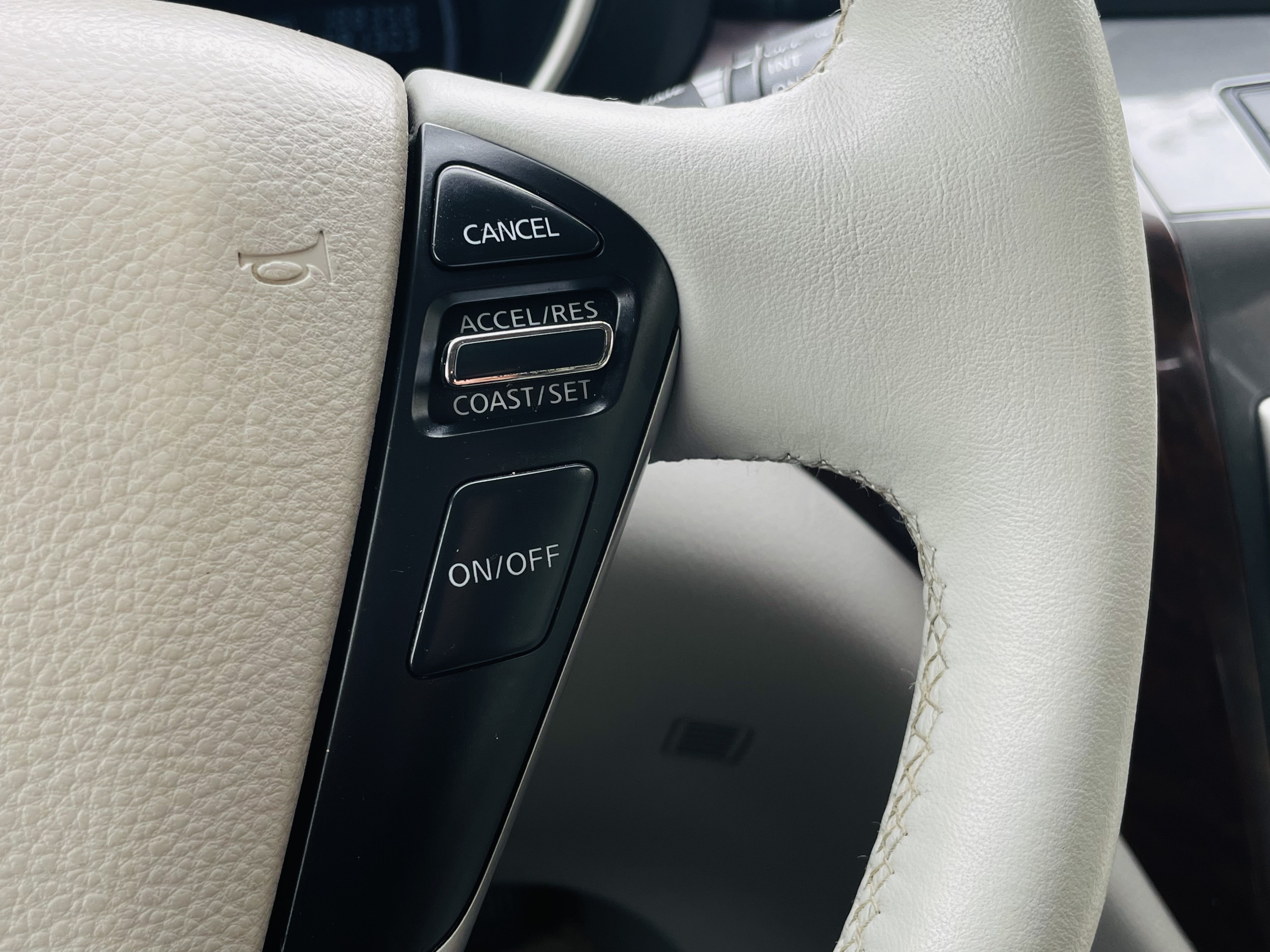 日产 贵士 2012 汽车图片 #11