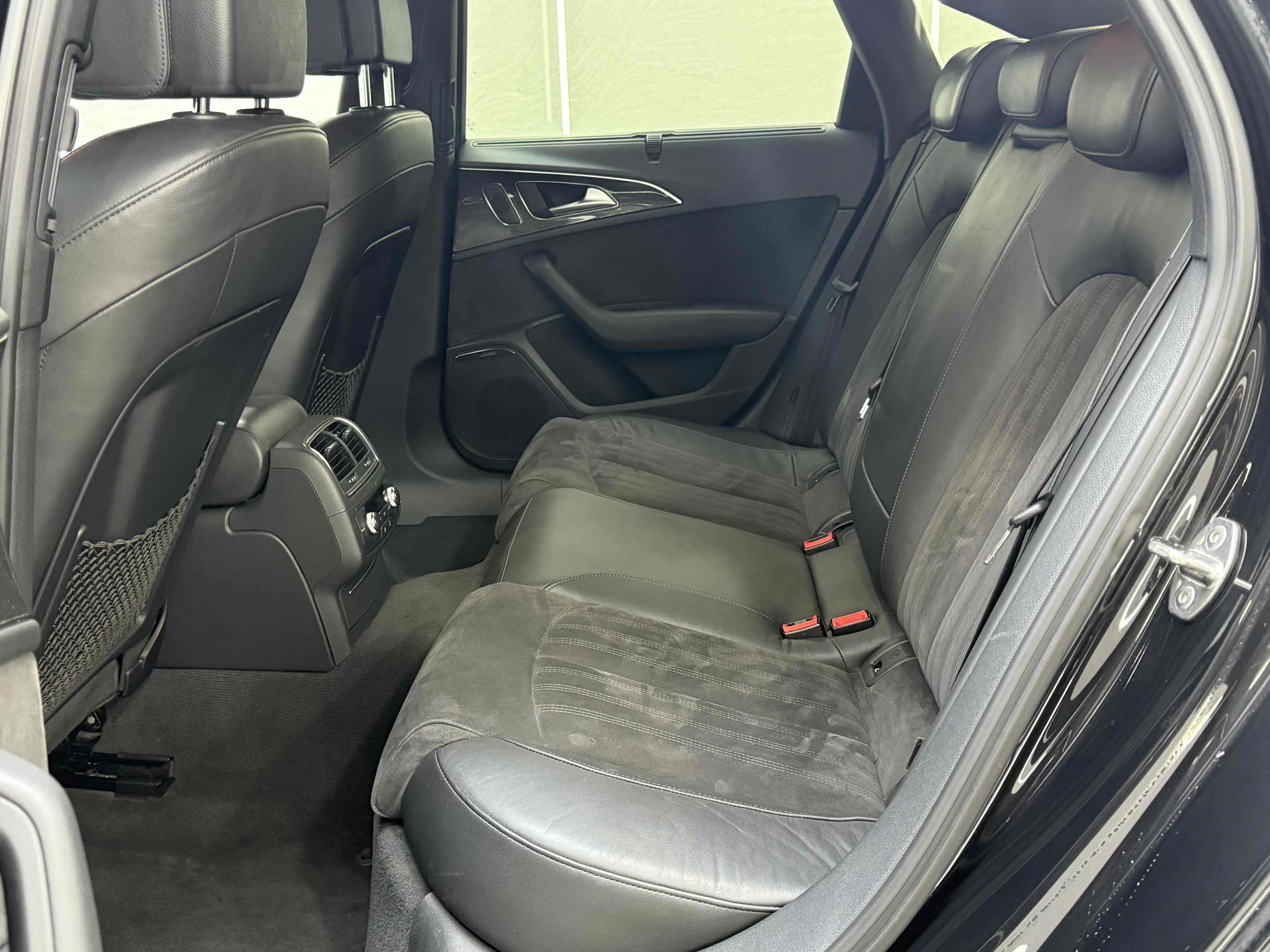 Audi S6 2013 car image #11