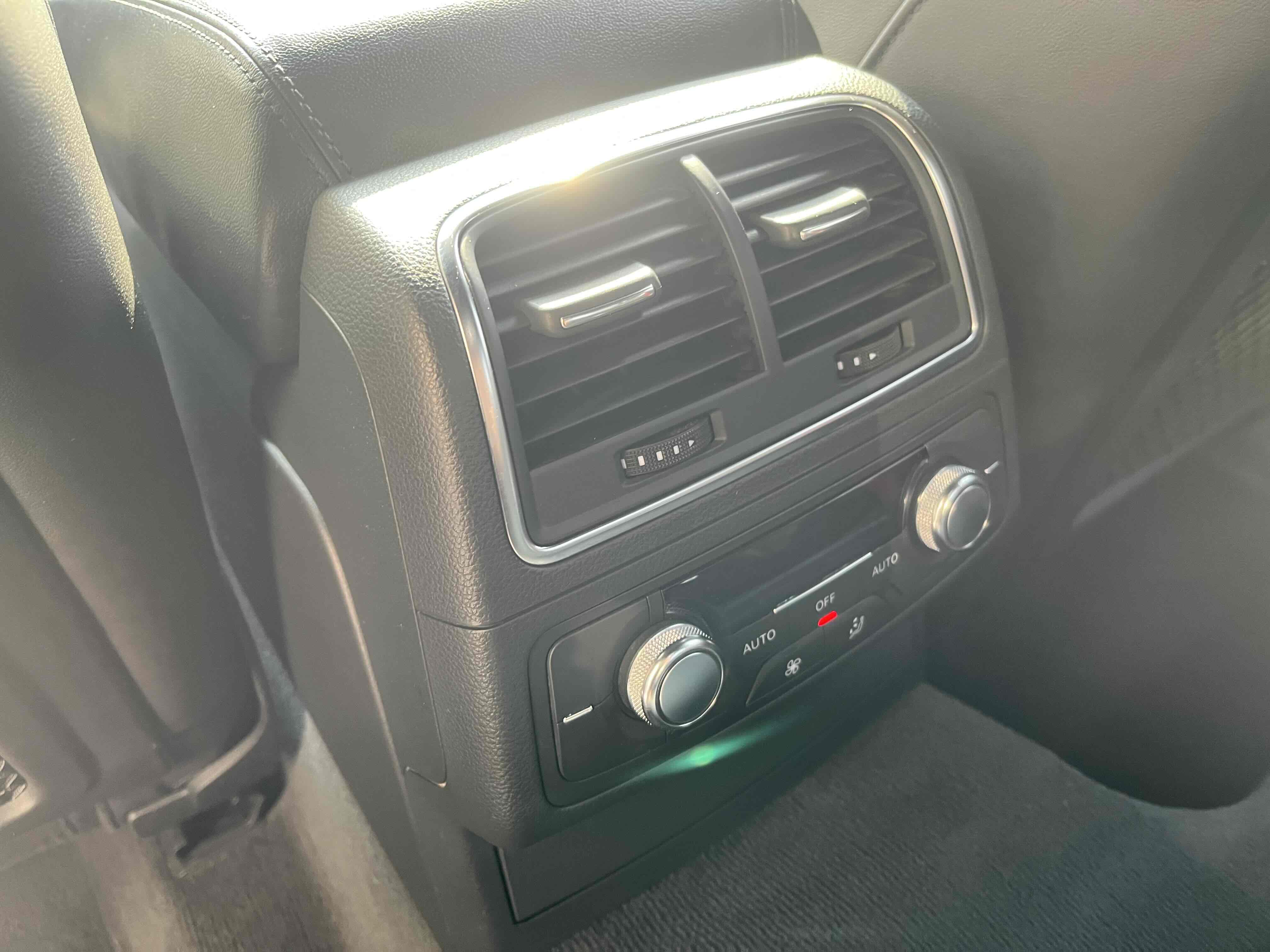 Audi S6 2013 car image #11