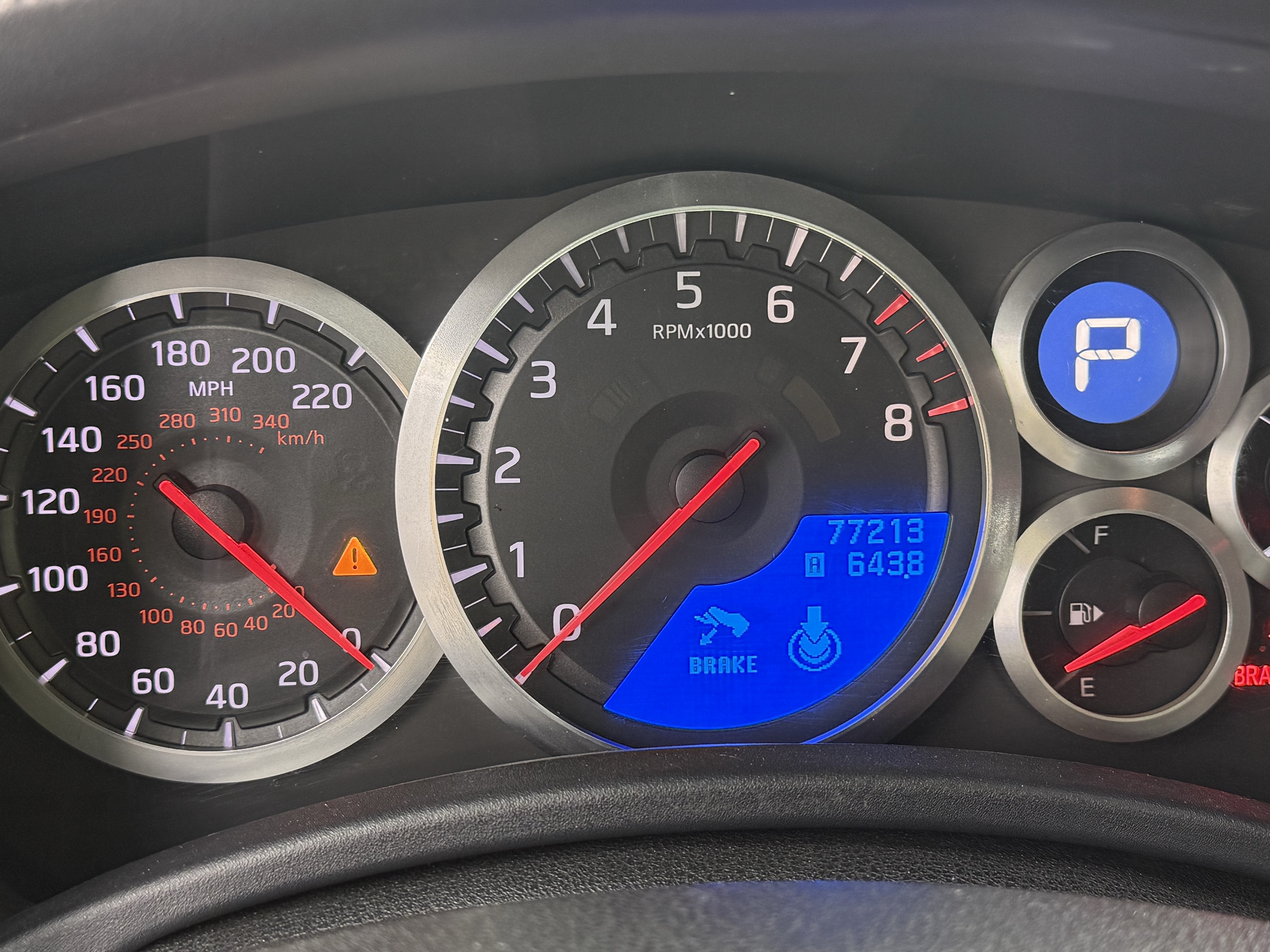 日产 日产GT-R 2010 汽车图片 #11