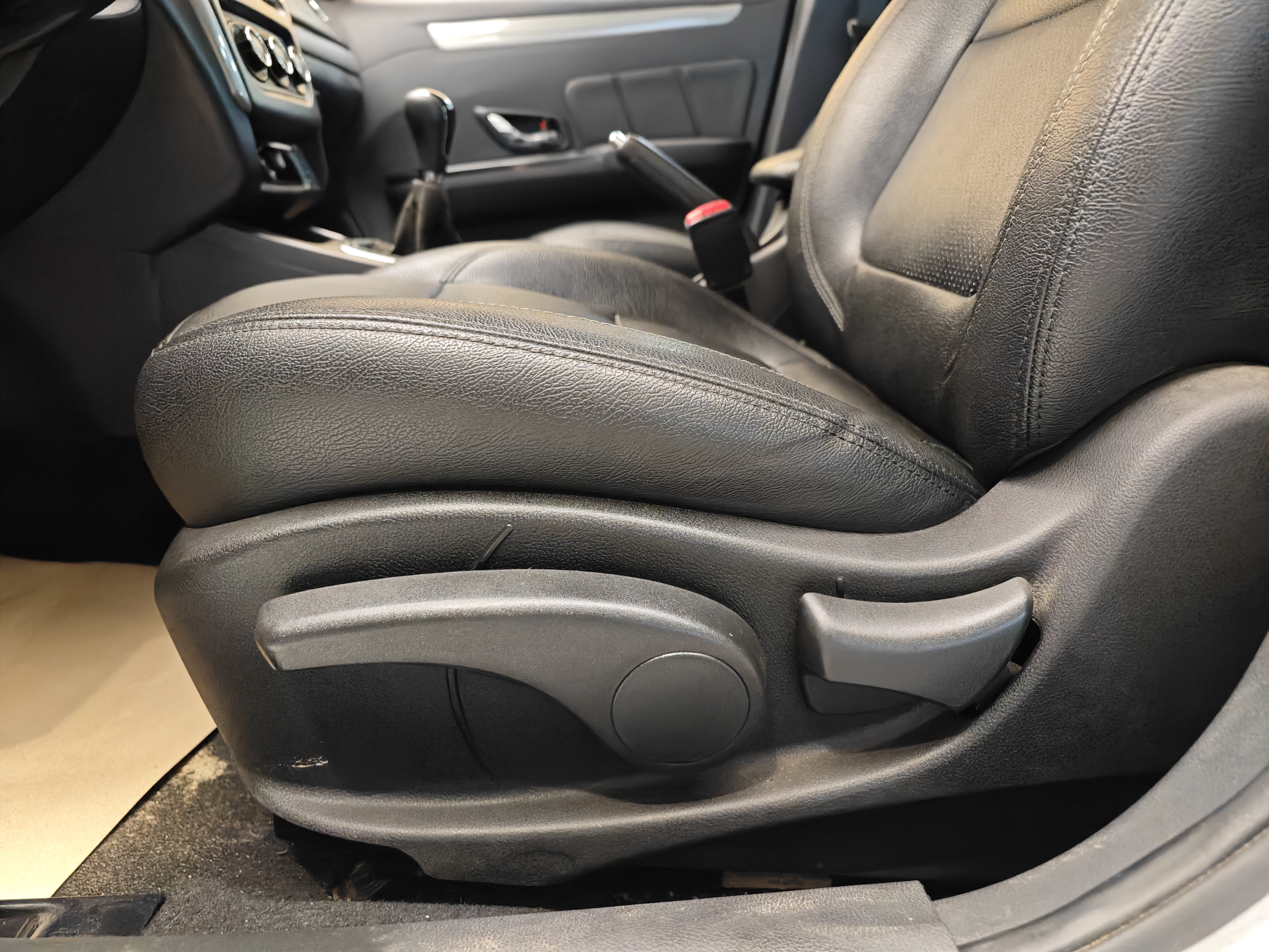 Forthing JOYEAR S50 2015 #11 Forthing JOYEAR S50 2015 immagine di auto #11