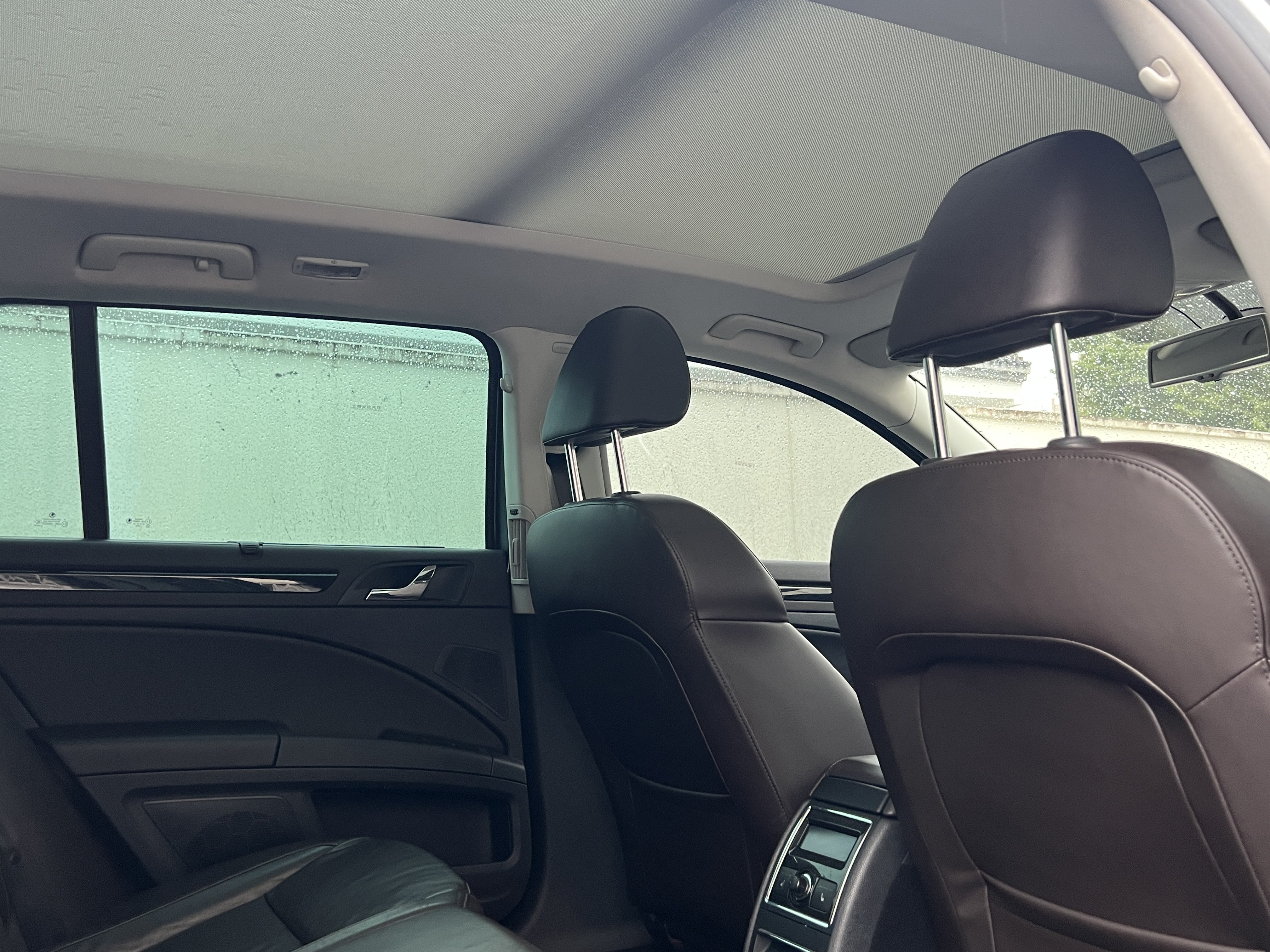 Skoda Superb Combi 2015 car image #11