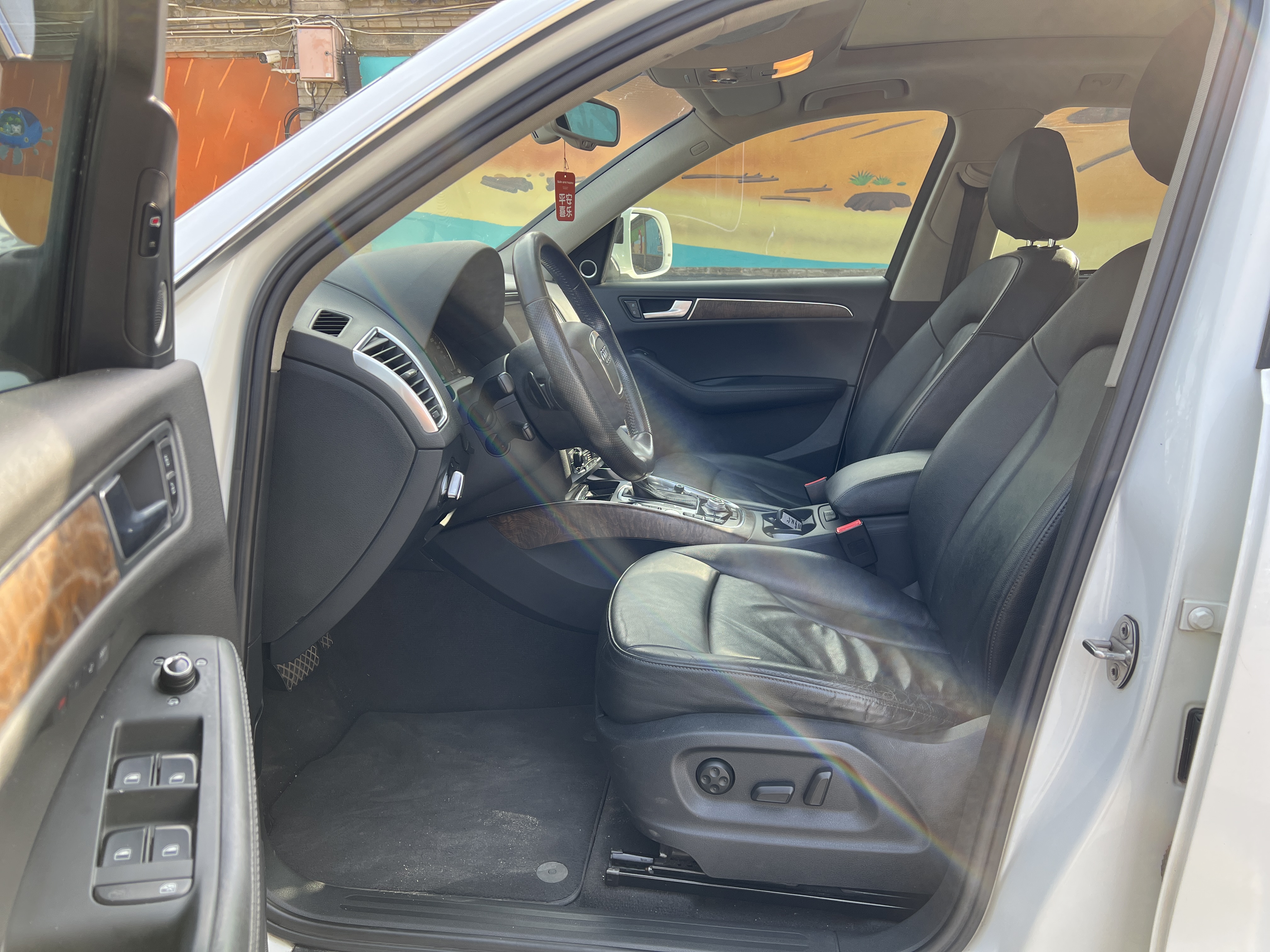 Audi Q5 (Imported) 2011 car image #11