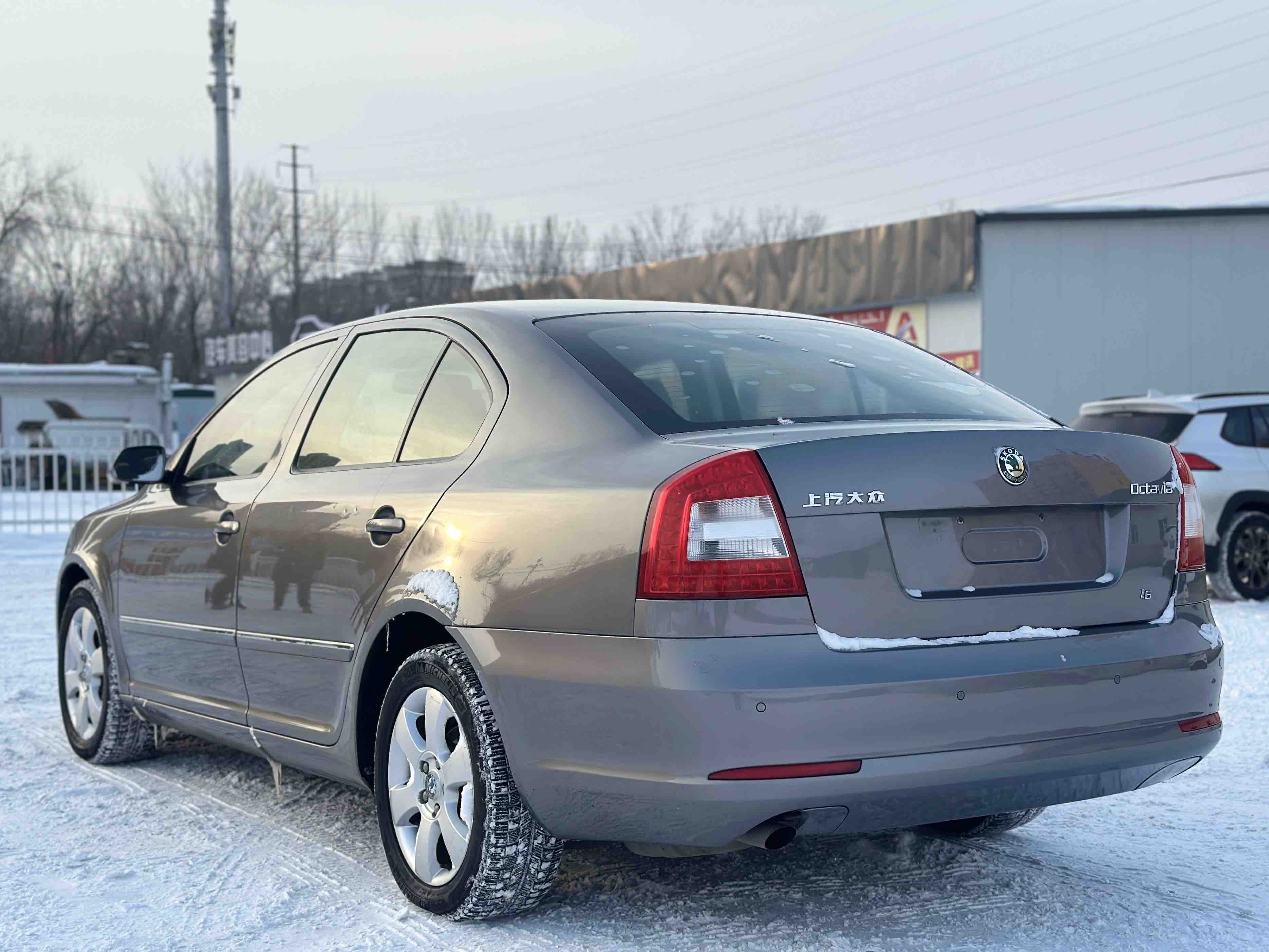 Skoda Octavia 2011 car image #11