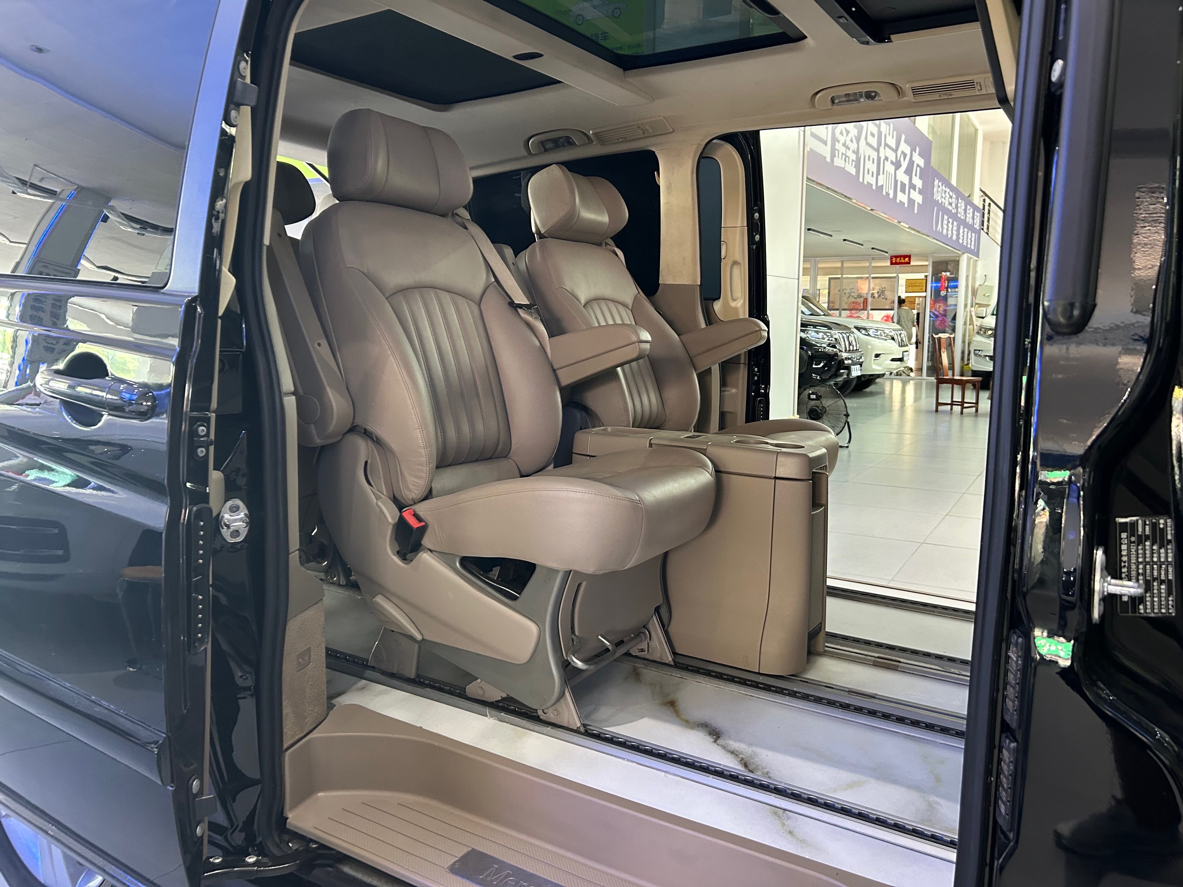 奔驰 唯雅诺 2016 汽车图片 #11