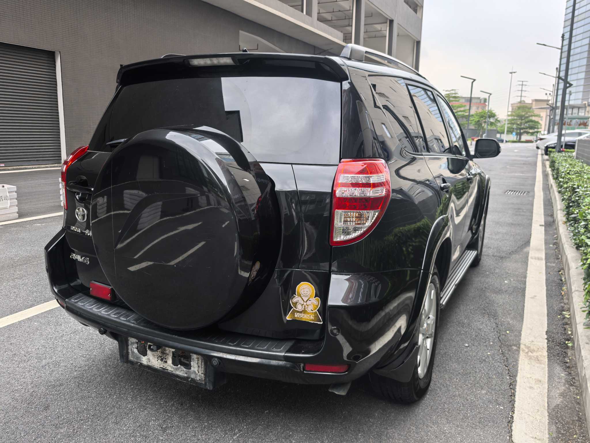 Toyota RAV4 2011 imagem de carro #11