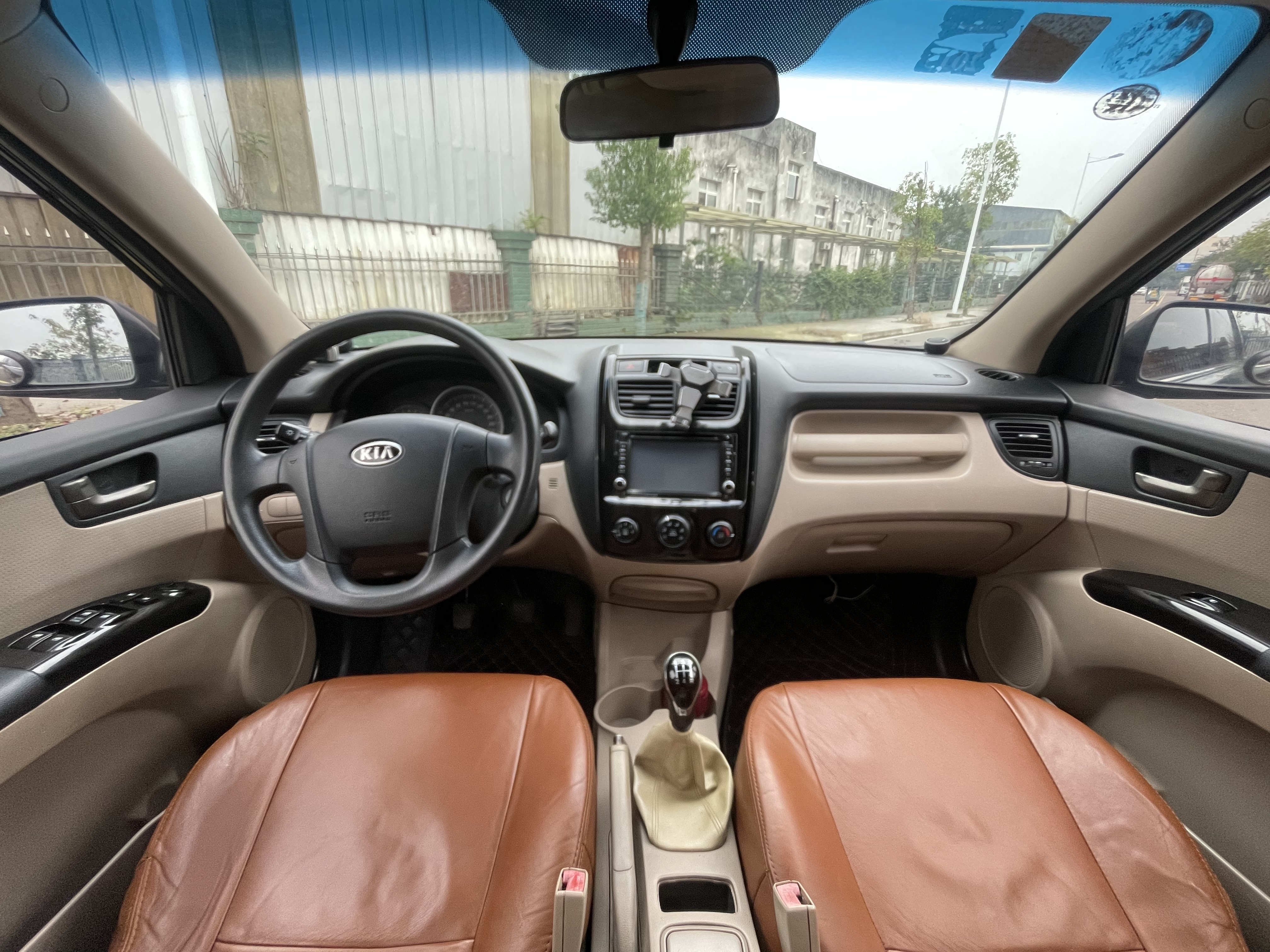 起亚 狮跑 2011 汽车图片 #11