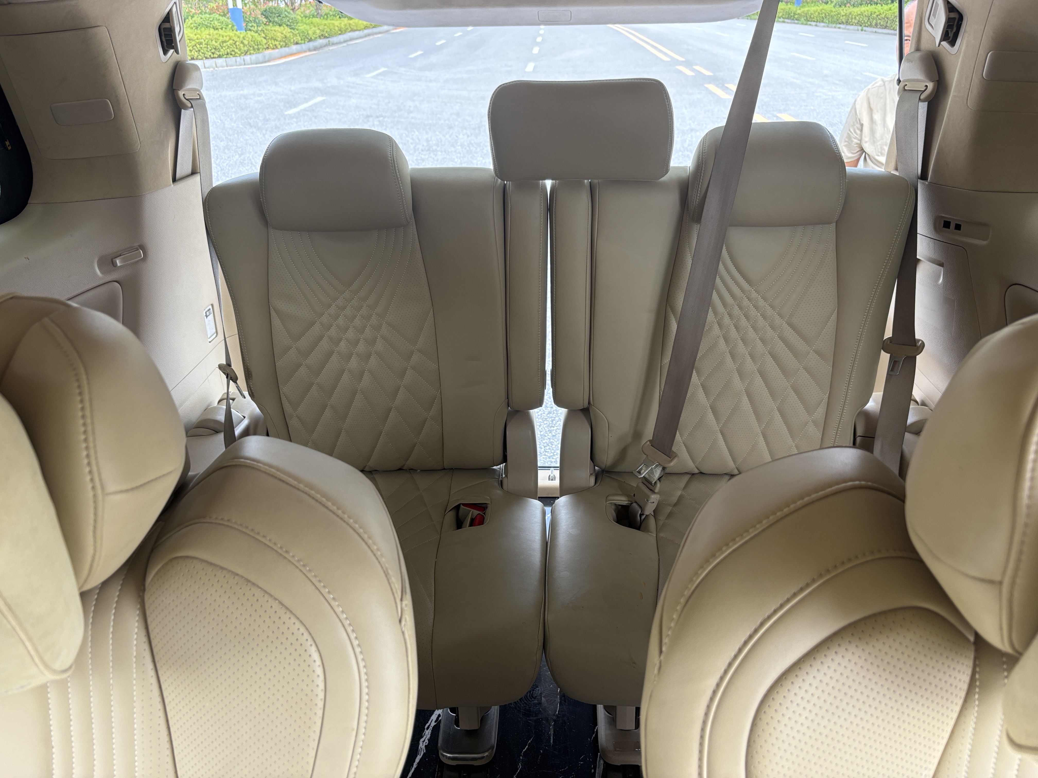 丰田 埃尔法 2011 汽车图片 #11