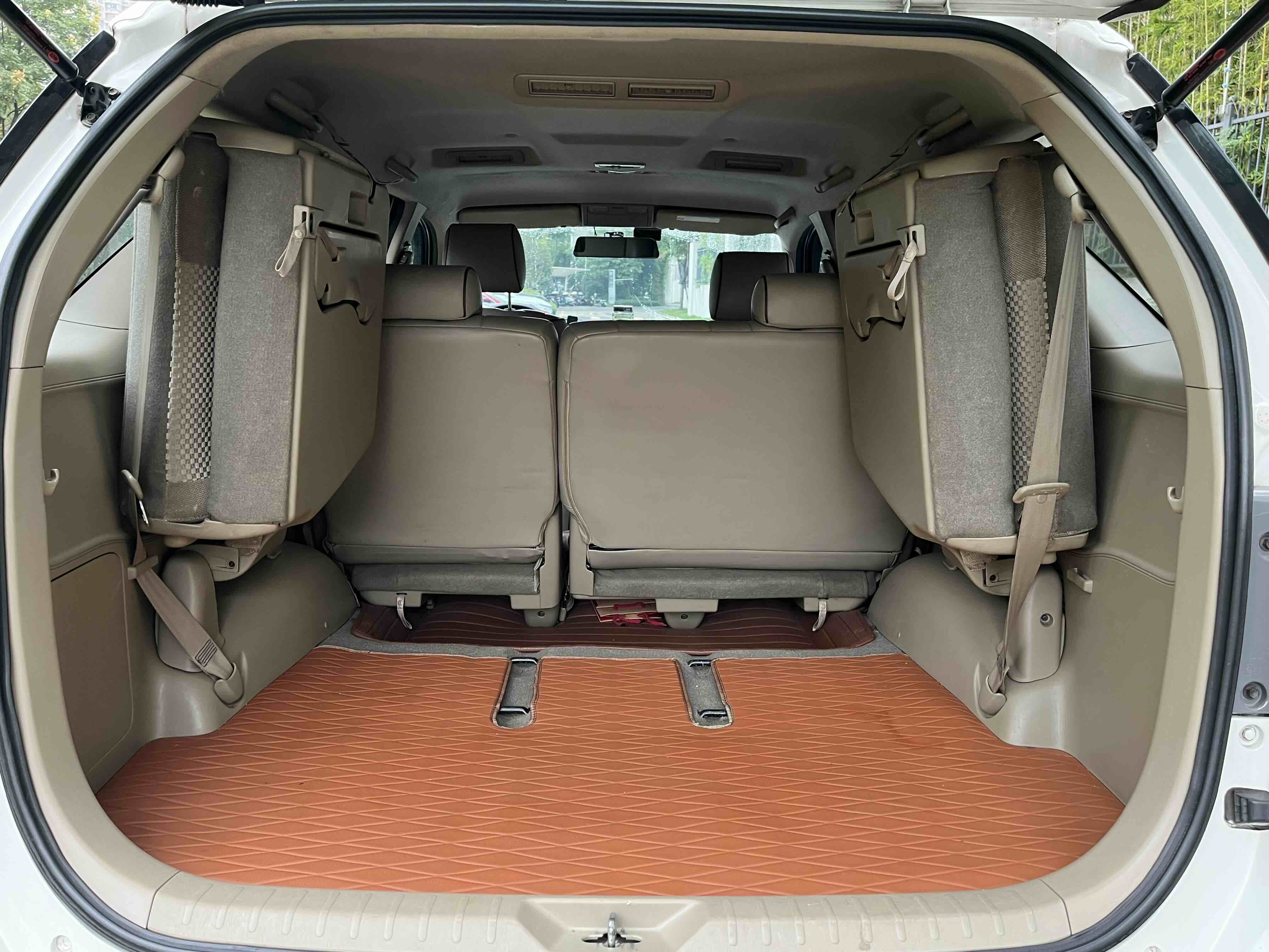 Toyota Fortuner 2015 immagine di auto #11