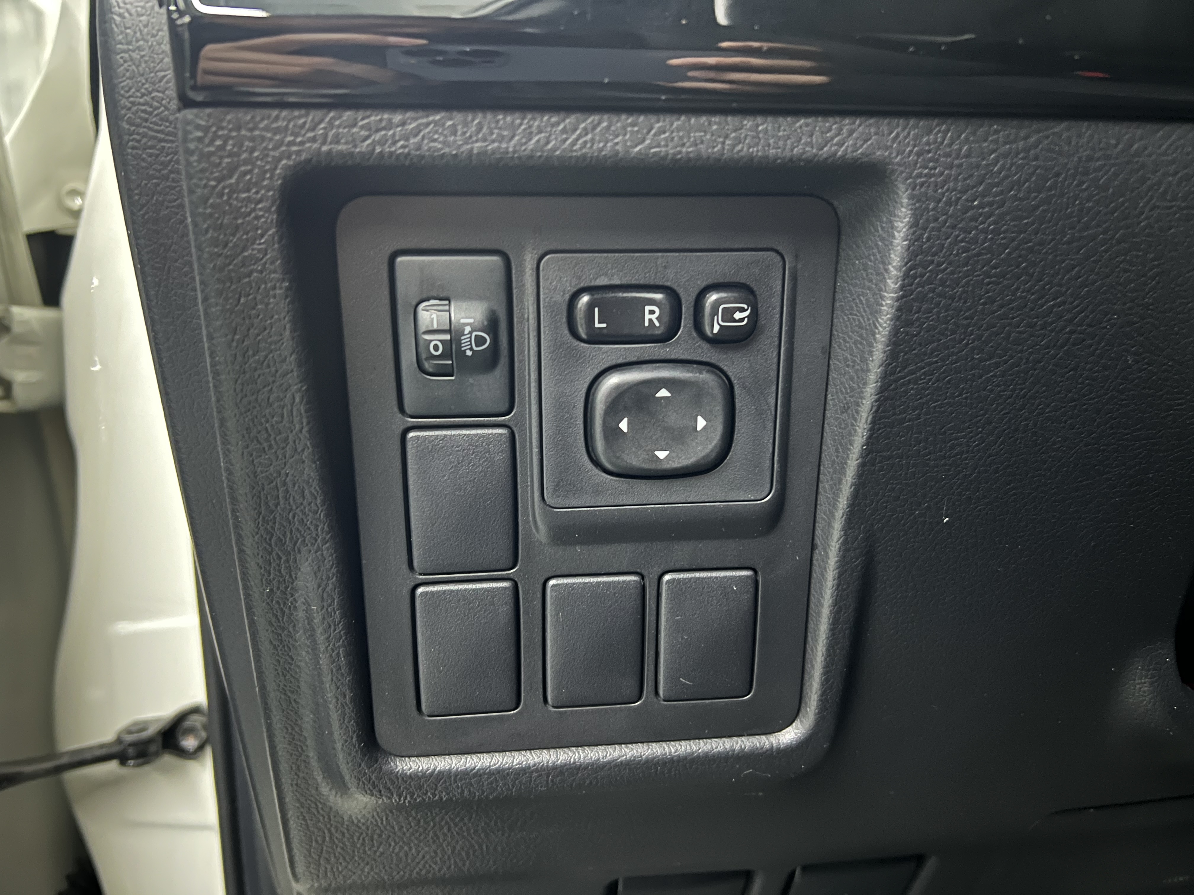 Toyota Land Cruiser Prado 2017 immagine di auto #11