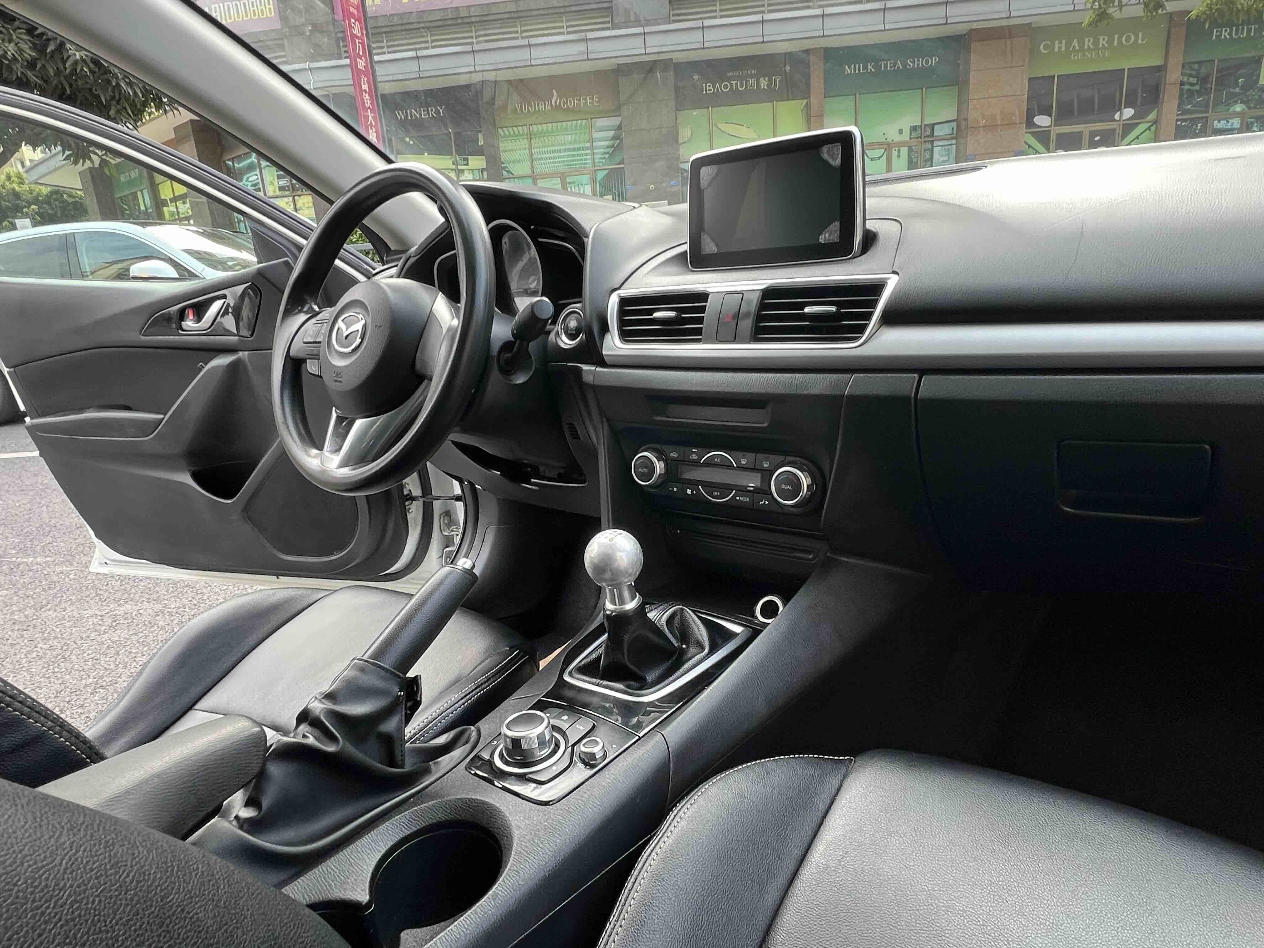 Mazda 3 Axela 2015 imagem de carro #11