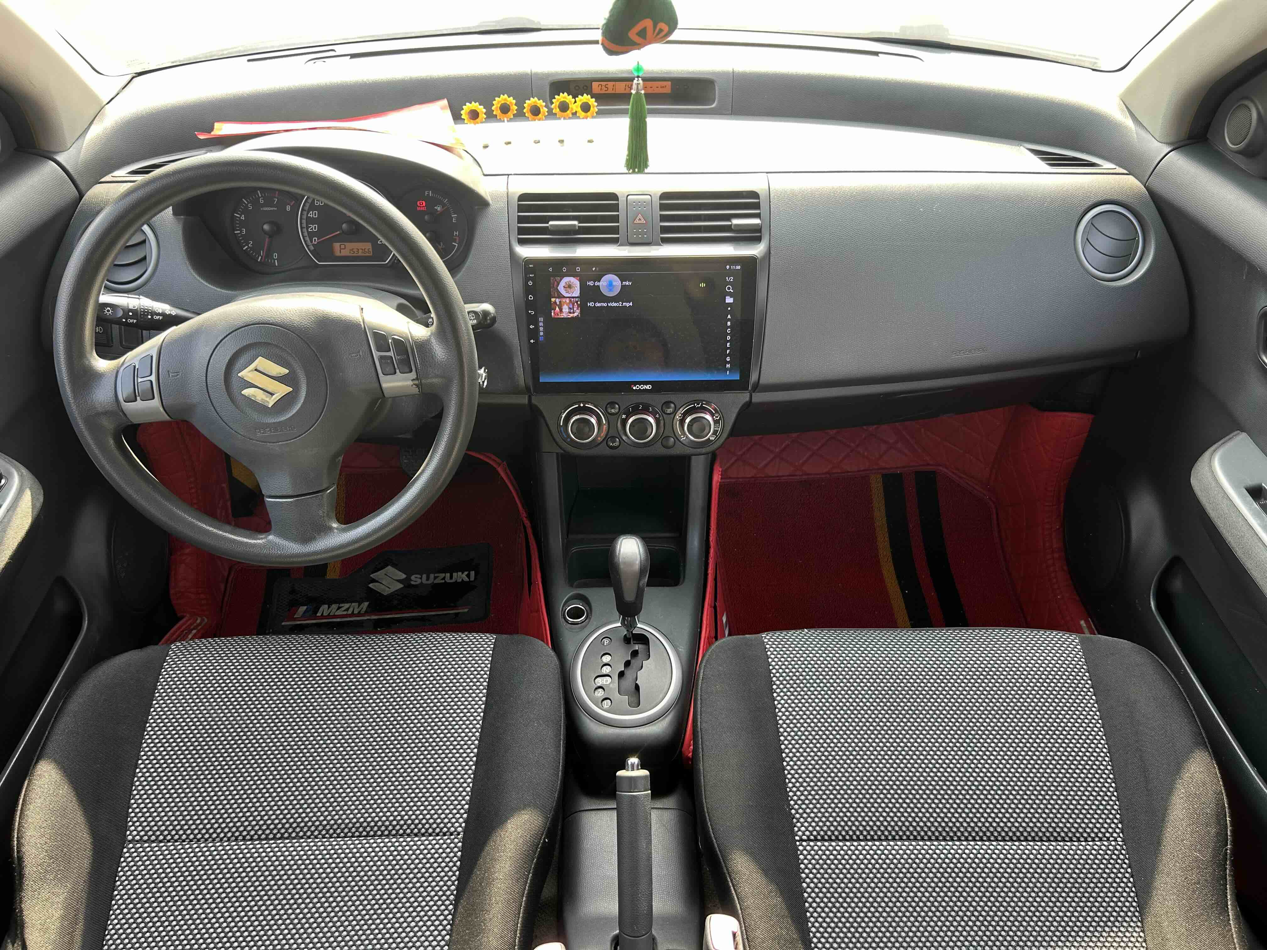 Suzuki Swift 2010 #11 Suzuki Swift 2010 car image #11