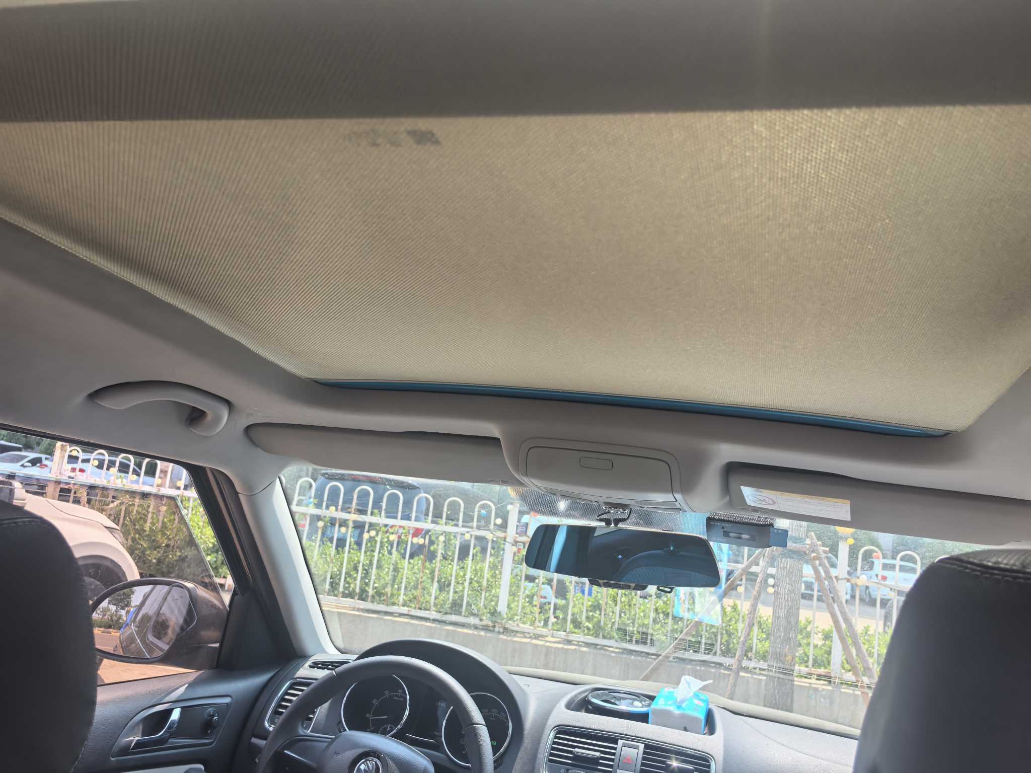 Skoda Yeti 2017 car image #11