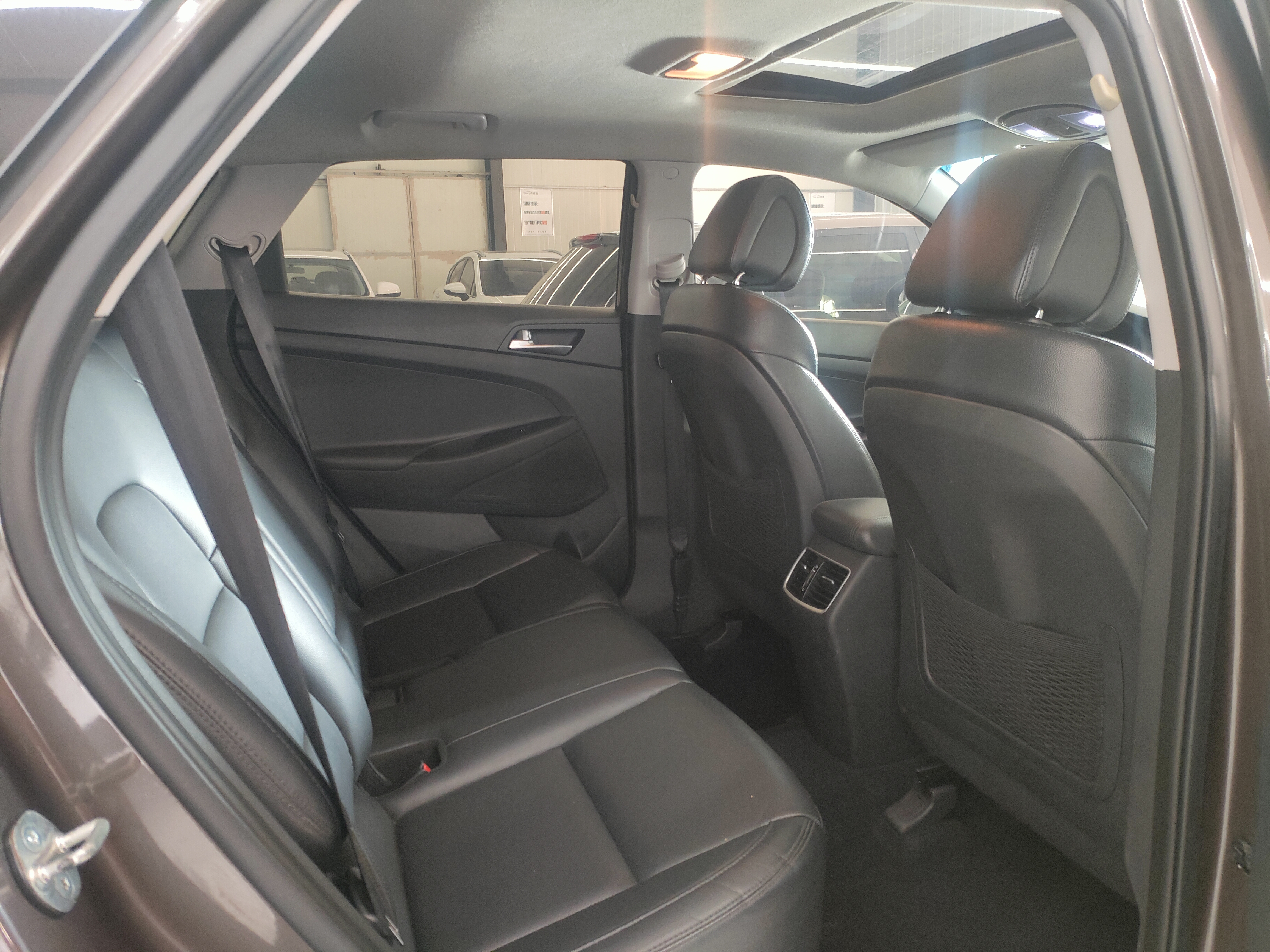 Hyundai Tucson 2017 car image #11